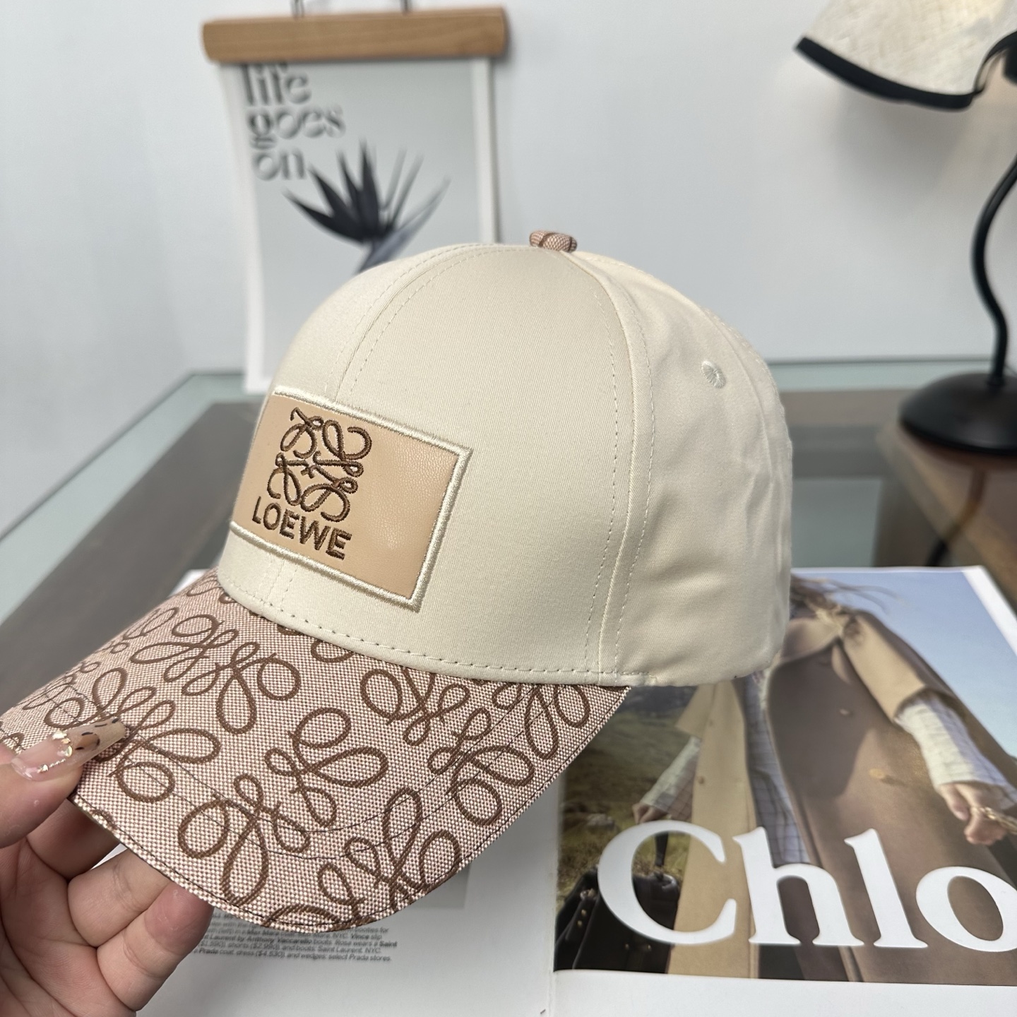 LOEWE【罗意威】新款棒球帽，专柜同步出货，大牌款超好搭配，赶紧入手
