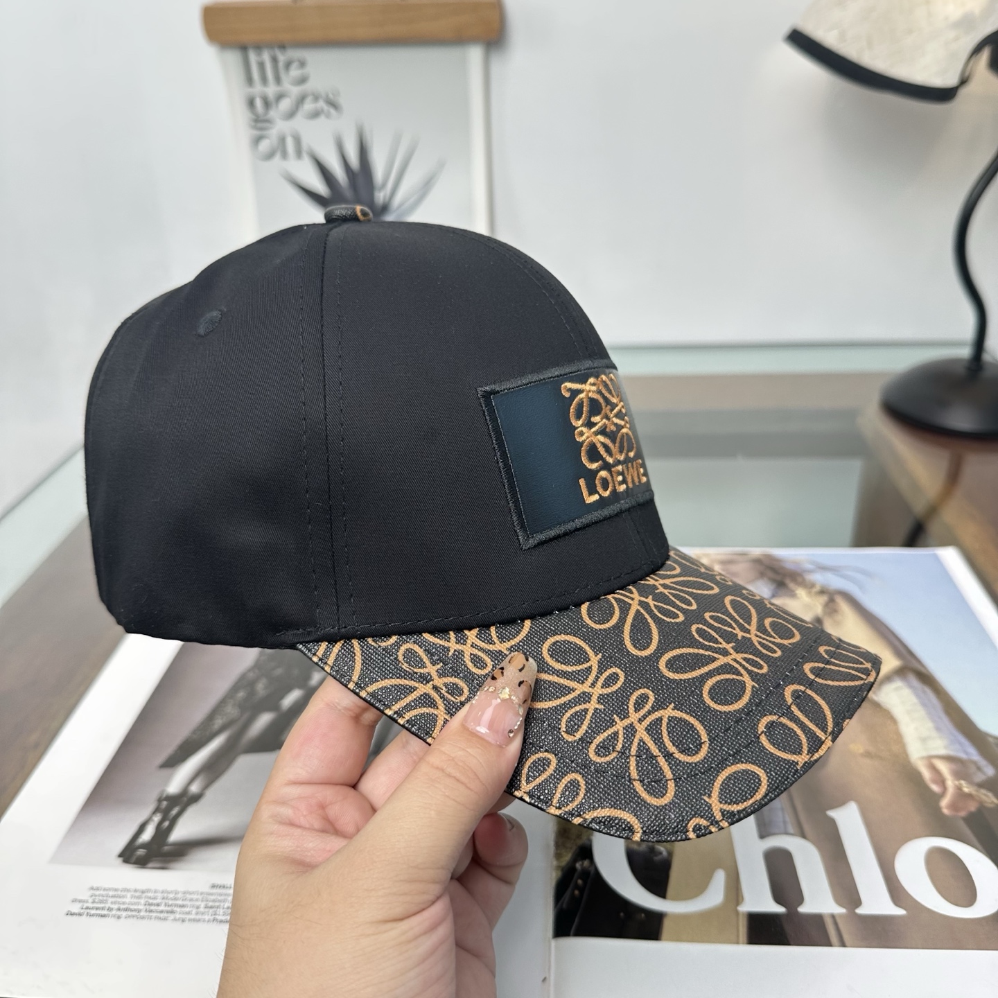 LOEWE【罗意威】新款棒球帽，专柜同步出货，大牌款超好搭配，赶紧入手