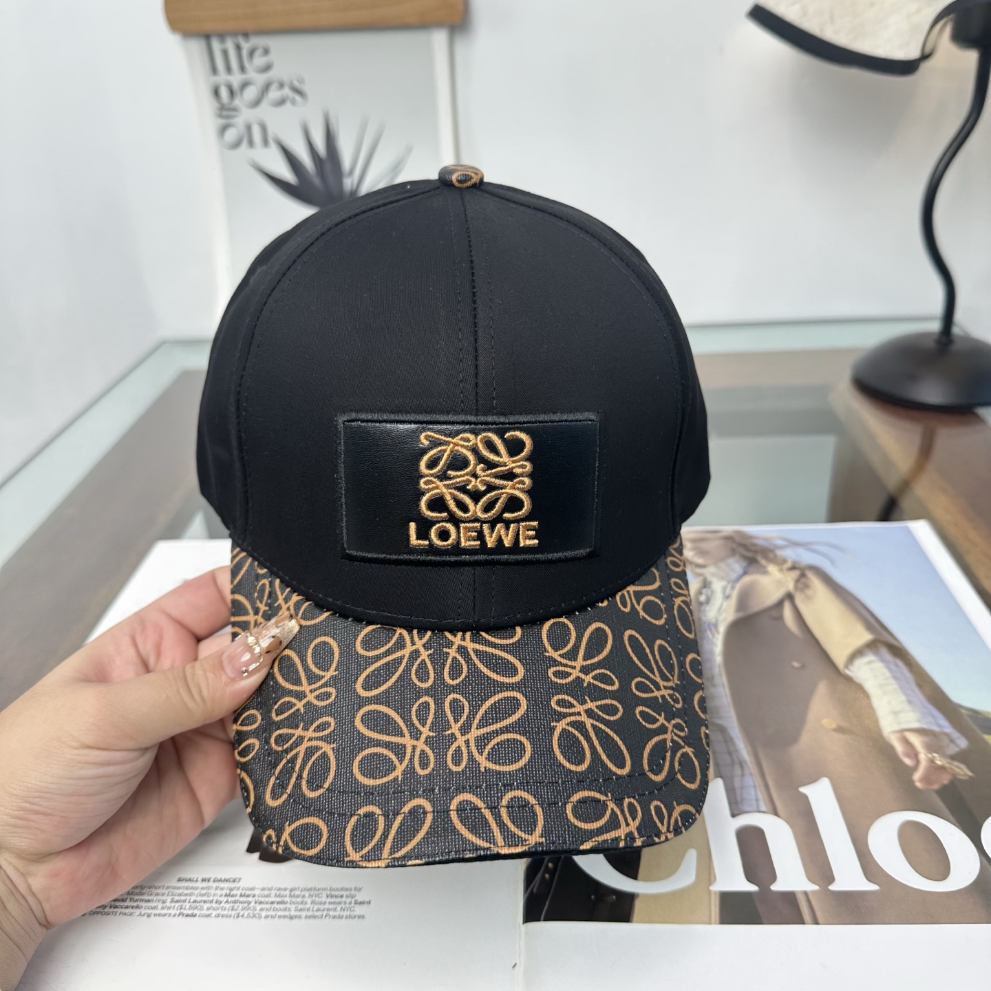 LOEWE【罗意威】新款棒球帽，专柜同步出货，大牌款超好搭配，赶紧入手