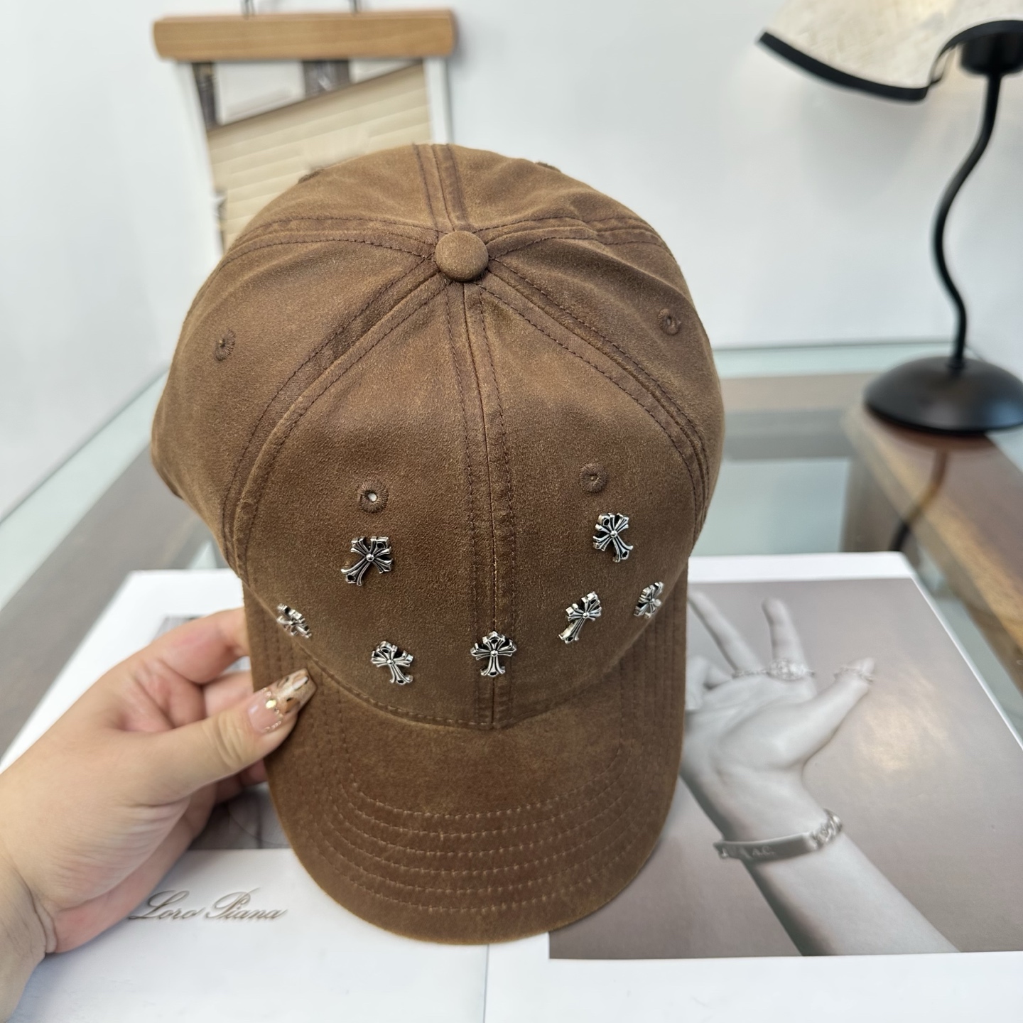 Chrome hearts 克罗心 新款十字架 高品质棒球帽，高端定制版！网红时尚博主同款！墙裂推荐！质量巨好！谁戴谁好