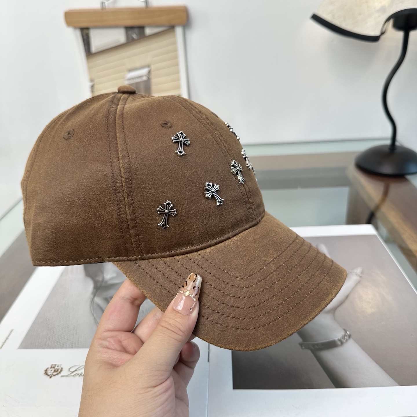Chrome hearts 克罗心 新款十字架 高品质棒球帽，高端定制版！网红时尚博主同款！墙裂推荐！质量巨好！谁戴谁好