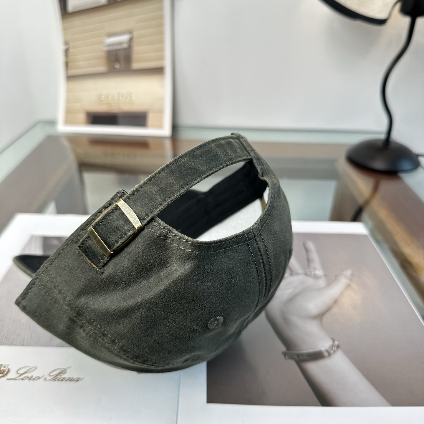 Chrome hearts 克罗心 新款十字架 高品质棒球帽，高端定制版！网红时尚博主同款！墙裂推荐！质量巨好！谁戴谁好