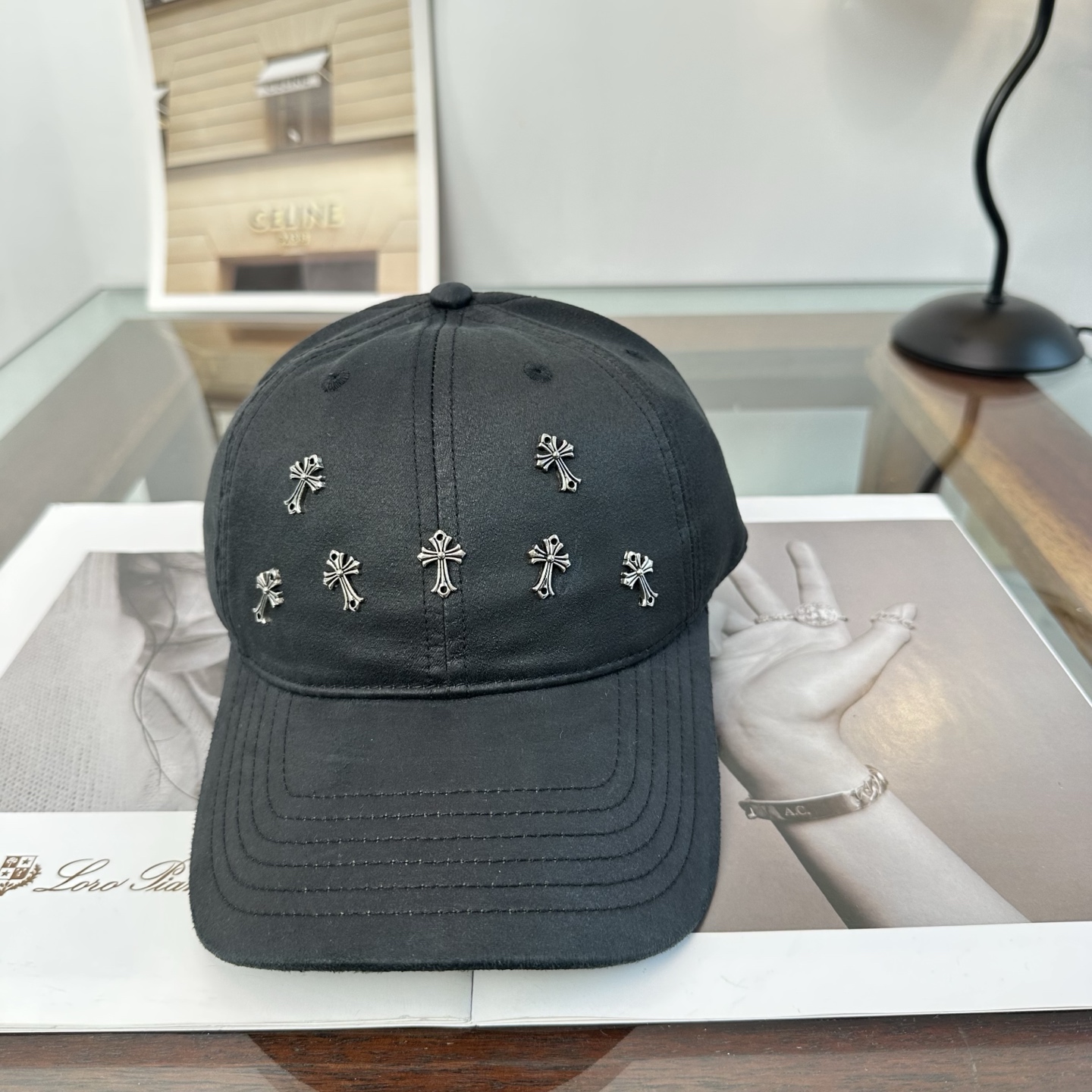 Chrome hearts 克罗心 新款十字架 高品质棒球帽，高端定制版！网红时尚博主同款！墙裂推荐！质量巨好！谁戴谁好