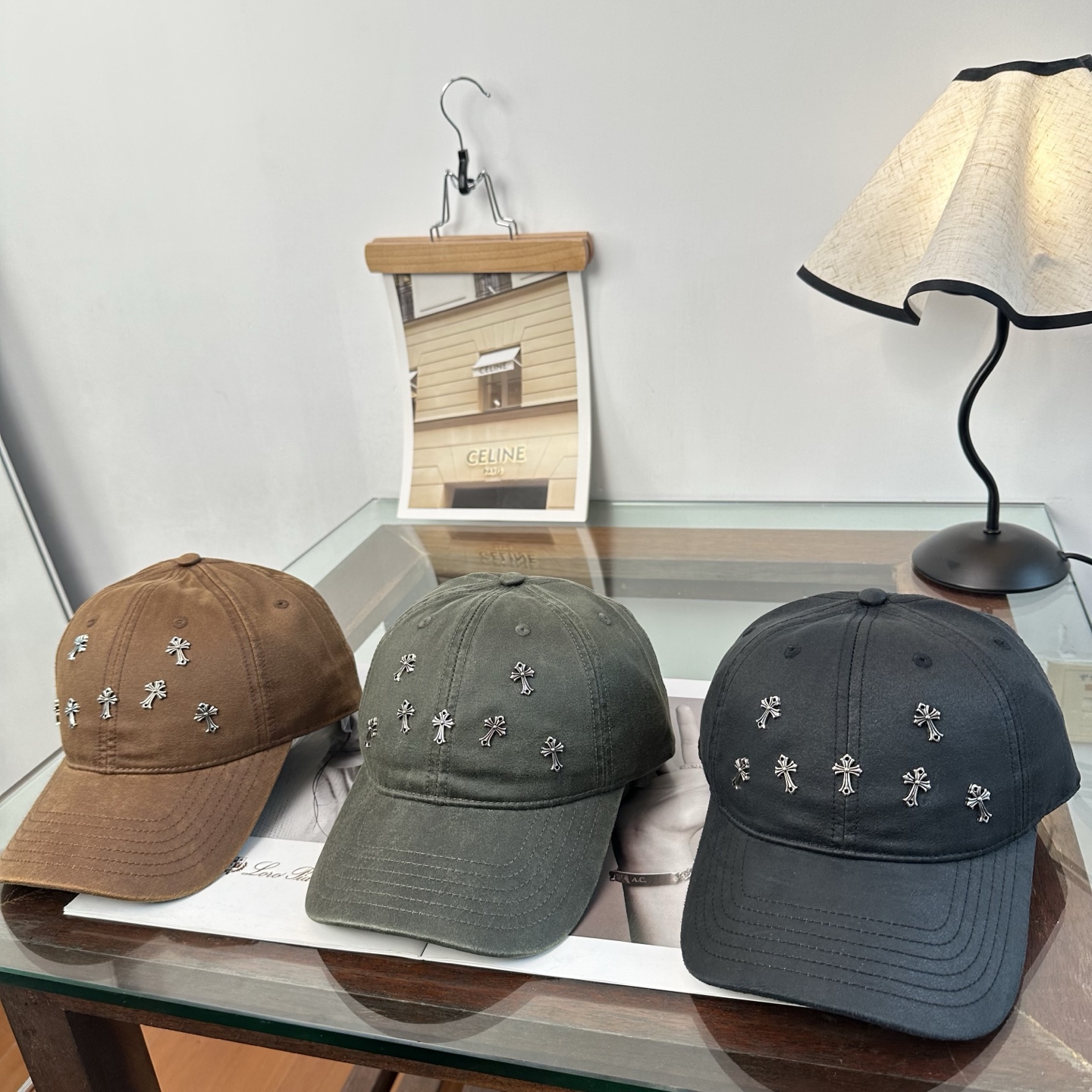 NO:897362,Chrome hearts Chrome hearts new cross high-quality baseball cap, high-end customized version!  The same style as the internet celebrity fashion blogger!  Wall crack recommended!  Great quality!  Who looks better in whoever wears it? Hats, straw hats, bucket hats, baseball caps, hats, chrome hearts, chrome hearts, espadrilles, hats19860909Chrome hearts 克罗心 新款十字架 高品质棒球帽,高端定制版！网红时尚博主同款！墙裂推荐！质量巨好！谁戴谁好看~帽子草帽渔夫帽棒球帽,帽子,chrome hearts,chrome hearts,espadrilles,hats,hat