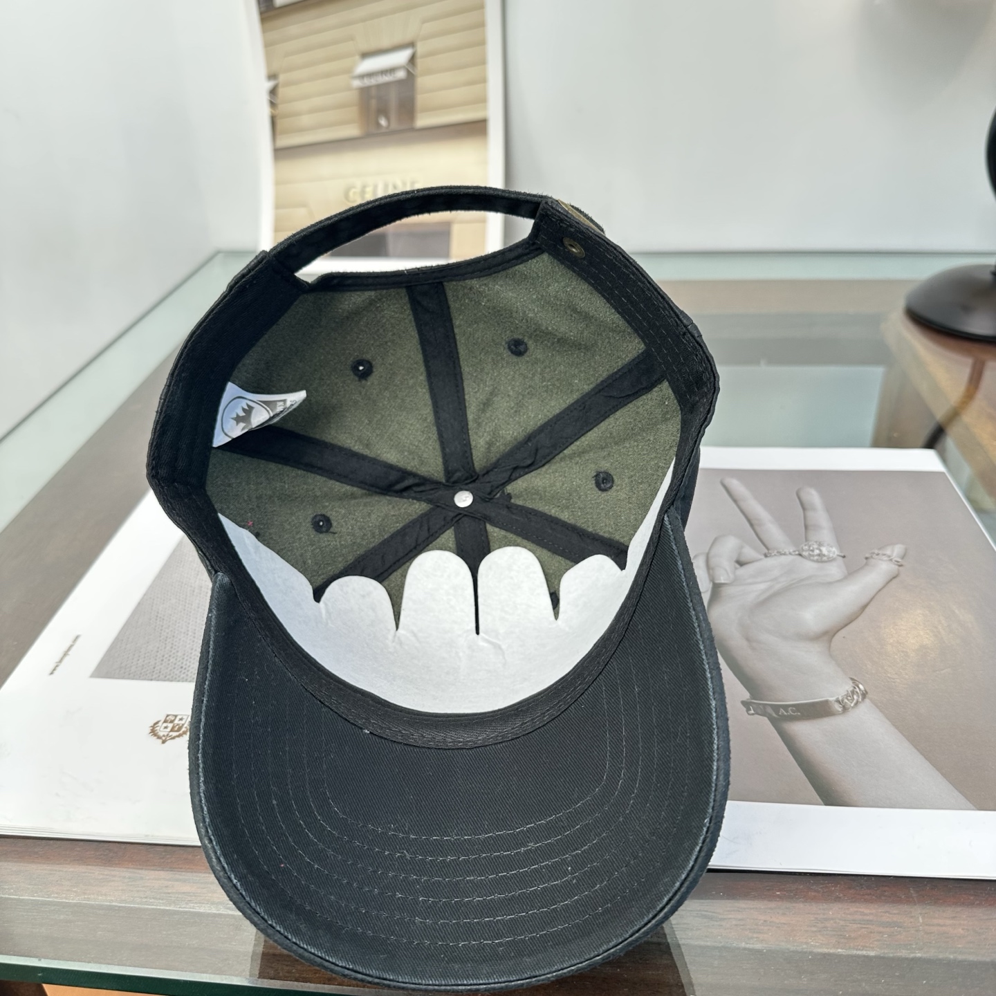 Chrome hearts 克罗心 新款十字架 高品质棒球帽，高端定制版！网红时尚博主同款！墙裂推荐！质量巨好！谁戴谁好