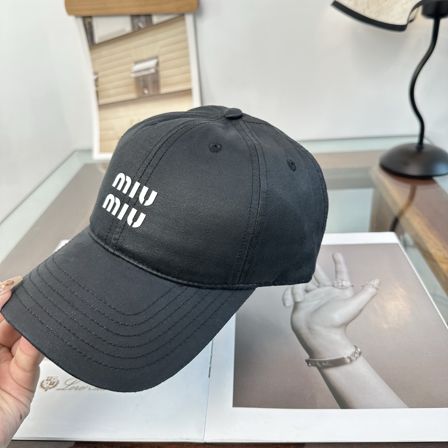 谬谬miumiu 原单 新款棒球帽，正品开模订制，原版做工细致质量超赞！
