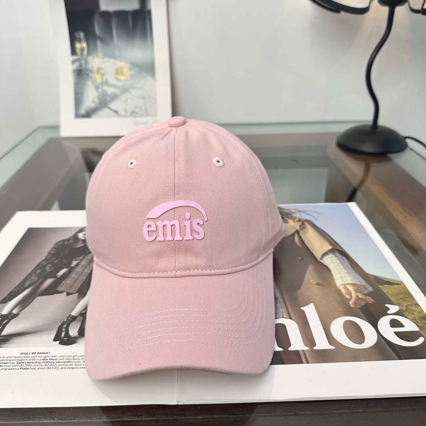emis 棒球帽 纯色系给足街头风，时尚达人挚爱的色调 精选效果超完美！ 细节做工无可挑剔！男女同款！