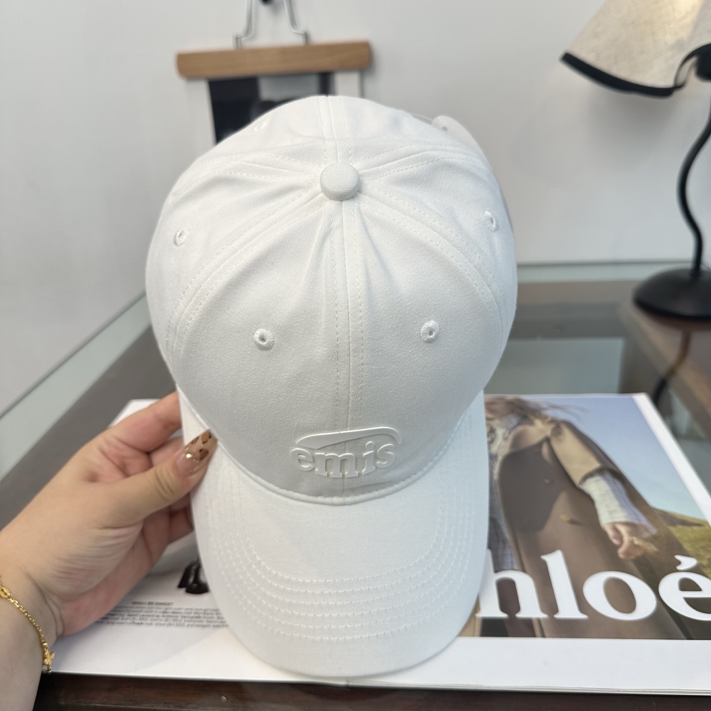 emis 棒球帽 纯色系给足街头风，时尚达人挚爱的色调 精选效果超完美！ 细节做工无可挑剔！男女同款！