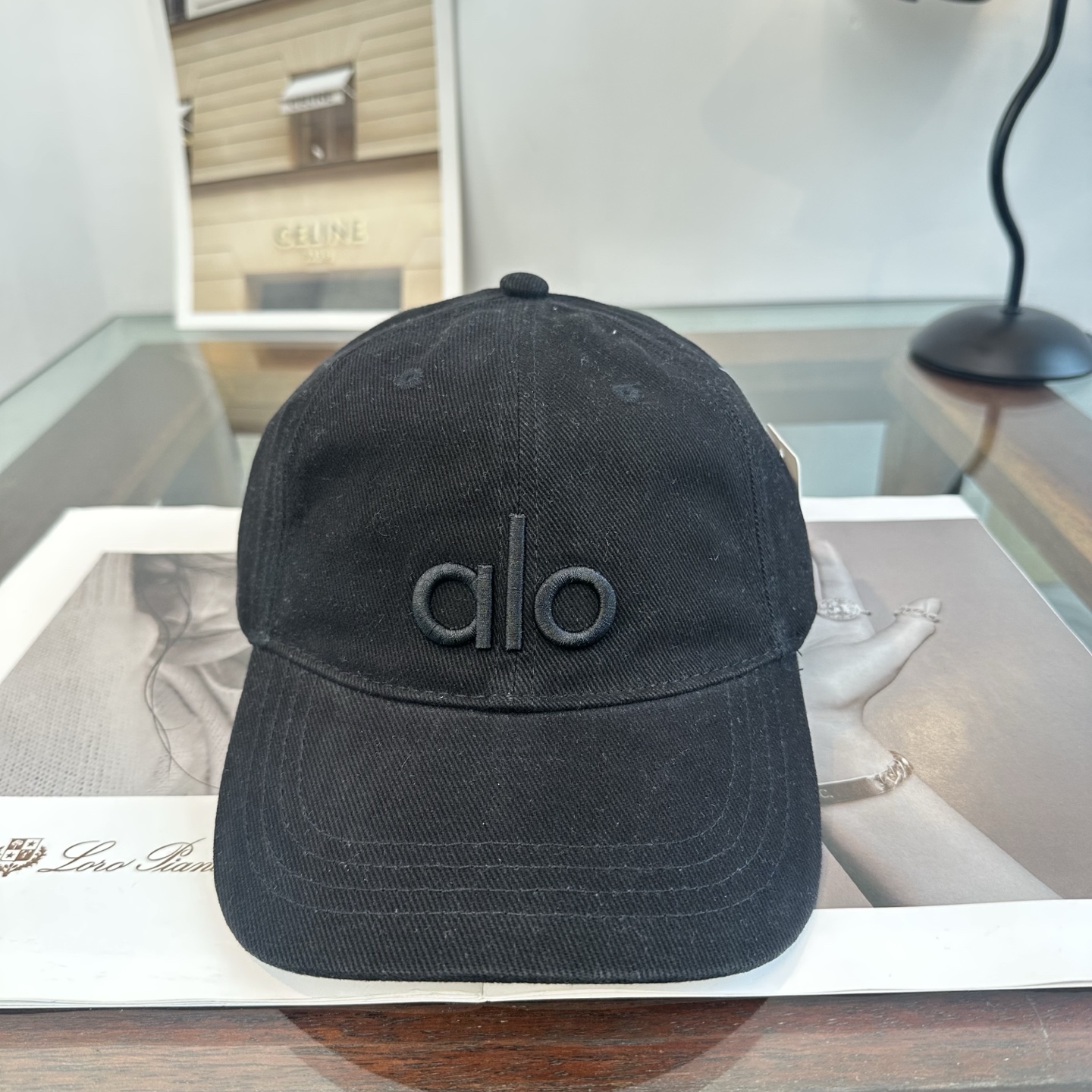 Alo 。爆款 新款棒球帽定制面料，简约时尚更透气，超火爆现货秒发