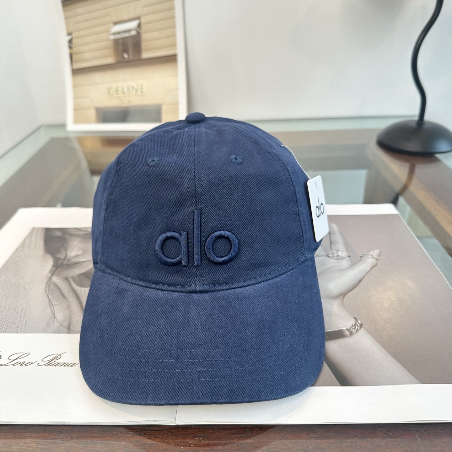 Alo 。爆款 新款棒球帽定制面料，简约时尚更透气，超火爆现货秒发