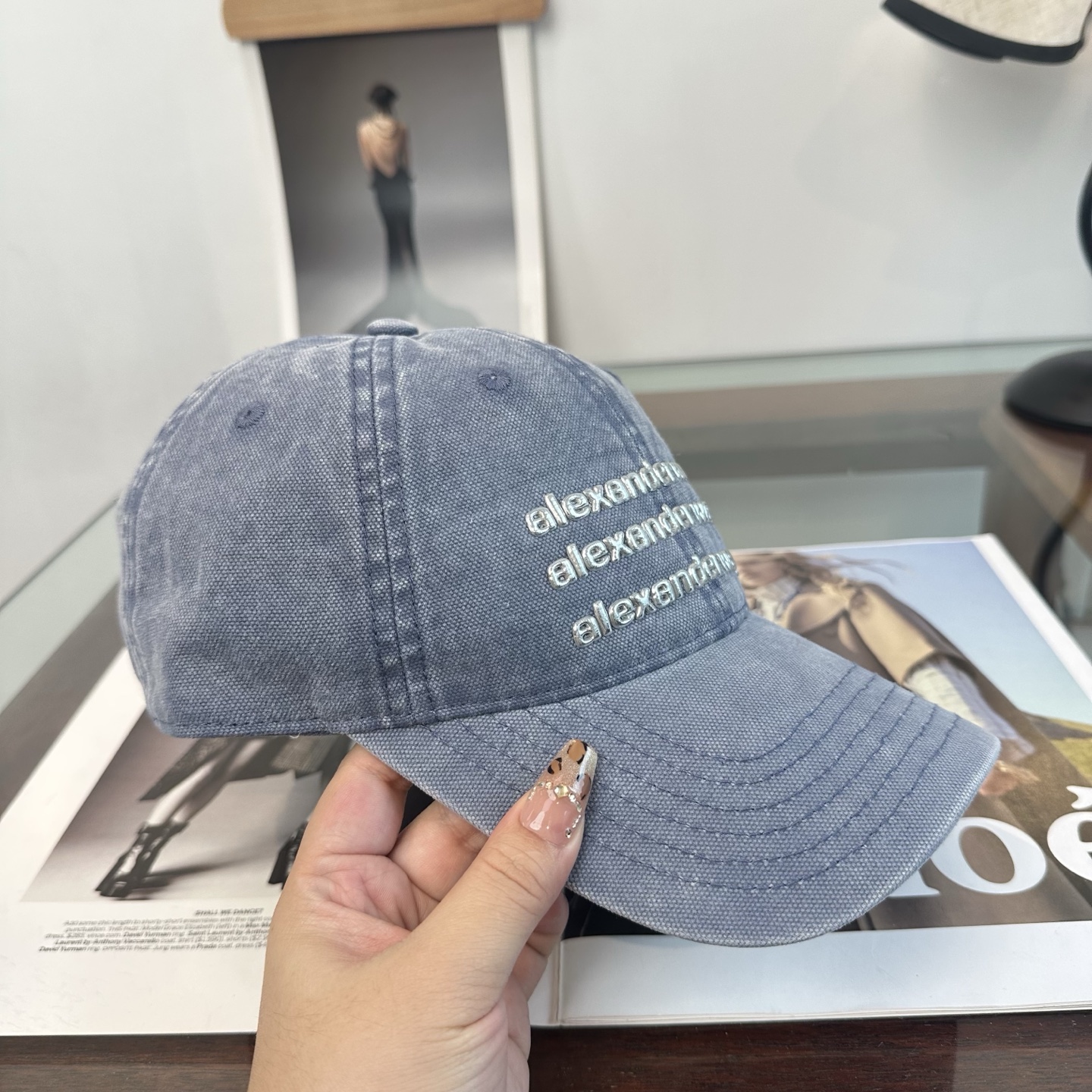 潮牌 Alexander亚历山大 棒球帽😎🔅超经典百搭单品💯出门凹造型的点亮搭配🤩重要的是还超级修饰脸型