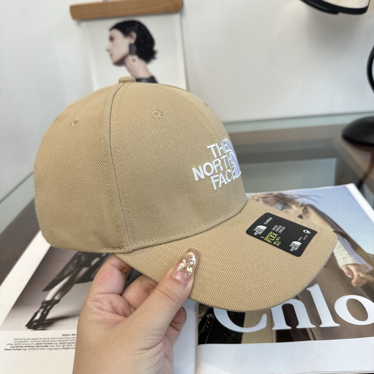 北面 潮牌棒球帽 简单休闲风的棒球帽 减龄百搭 适配度很高！简单随性~出街拍照拗造型非常加分~男女同款 