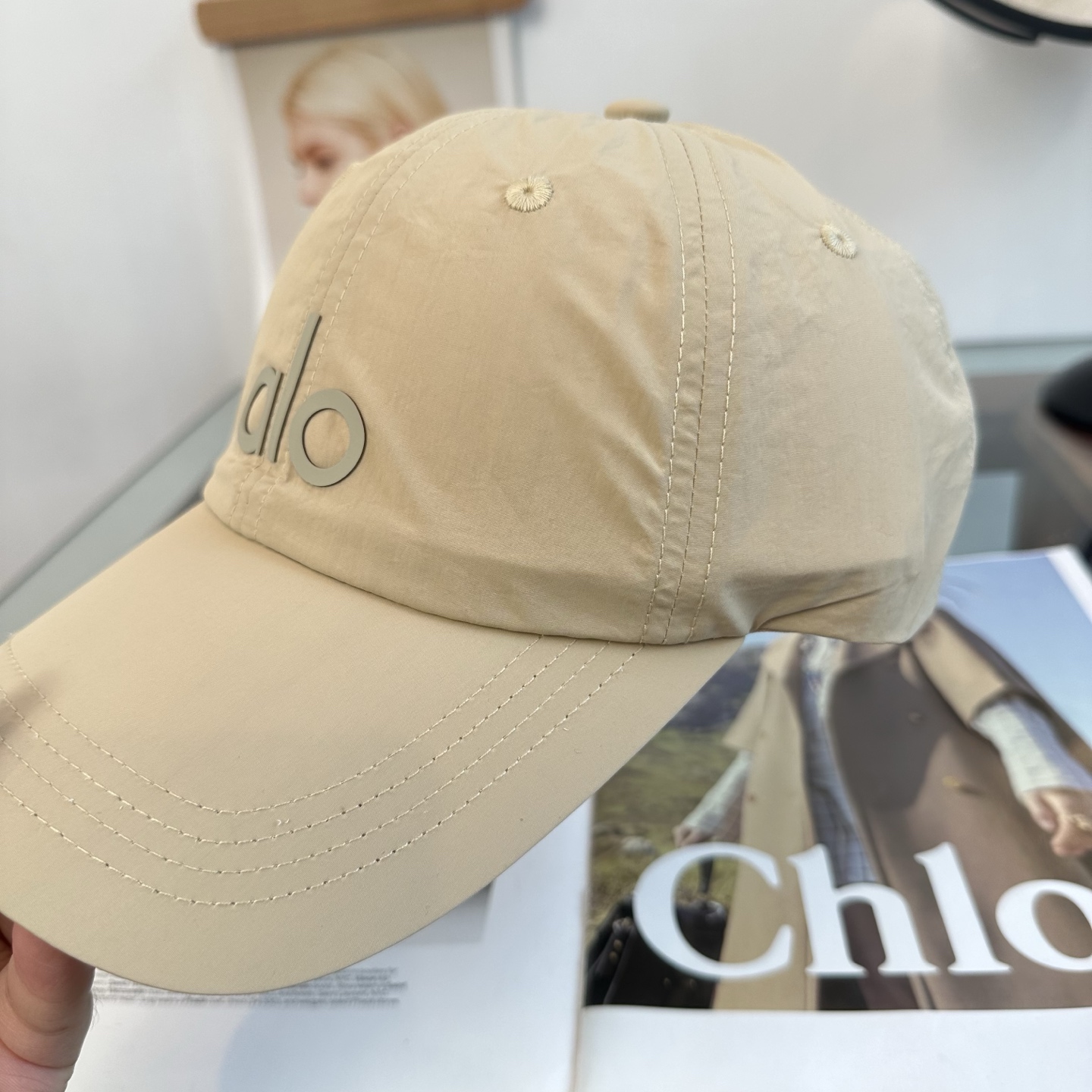 Alo 🔥爆款 新款棒球帽 定制面料，简约时尚更透气，超火爆 现货秒发