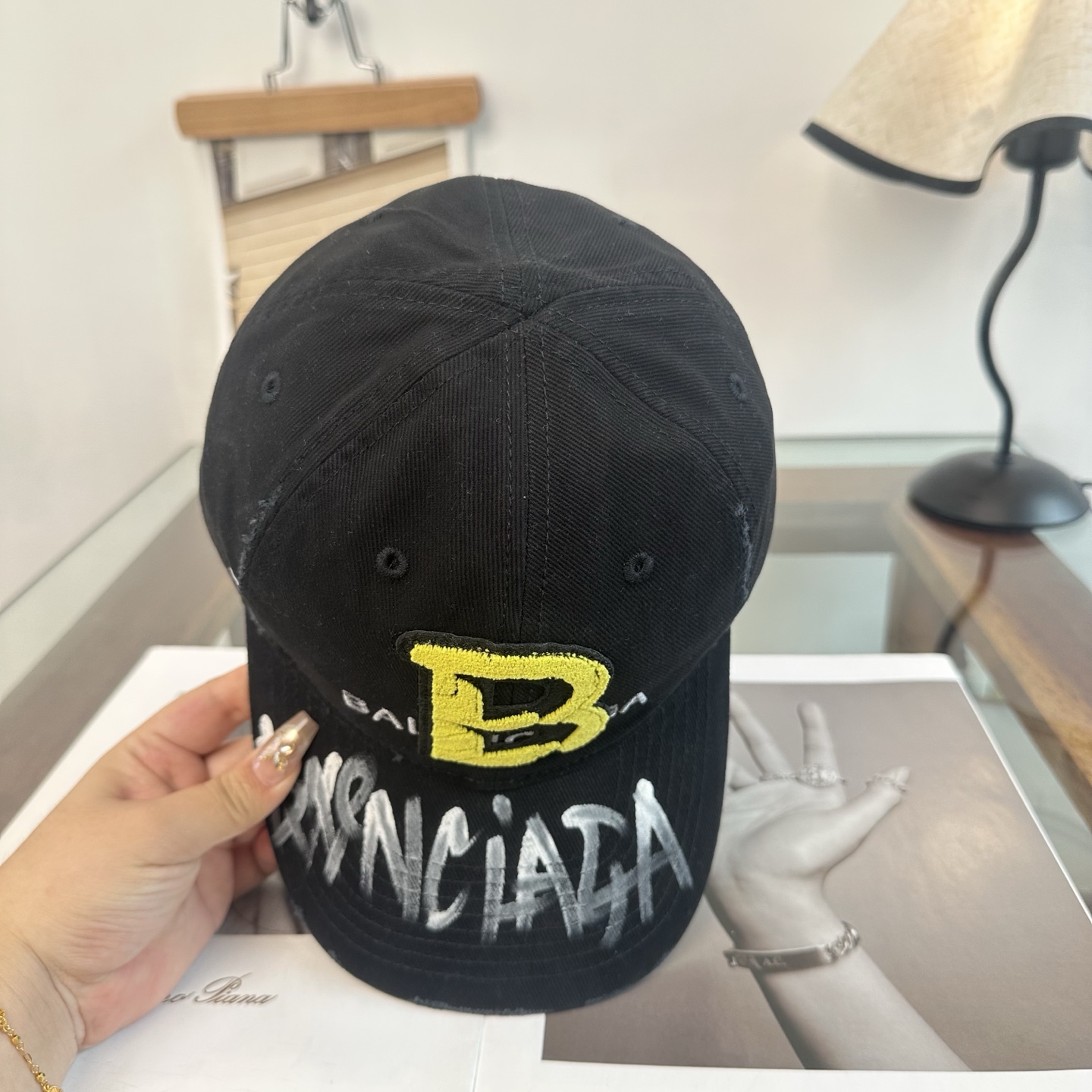 新品Balenciaga 巴黎世家字母新款棒球帽现货秒发🧢简约时尚超级无敌好看的帽子！情侣款！