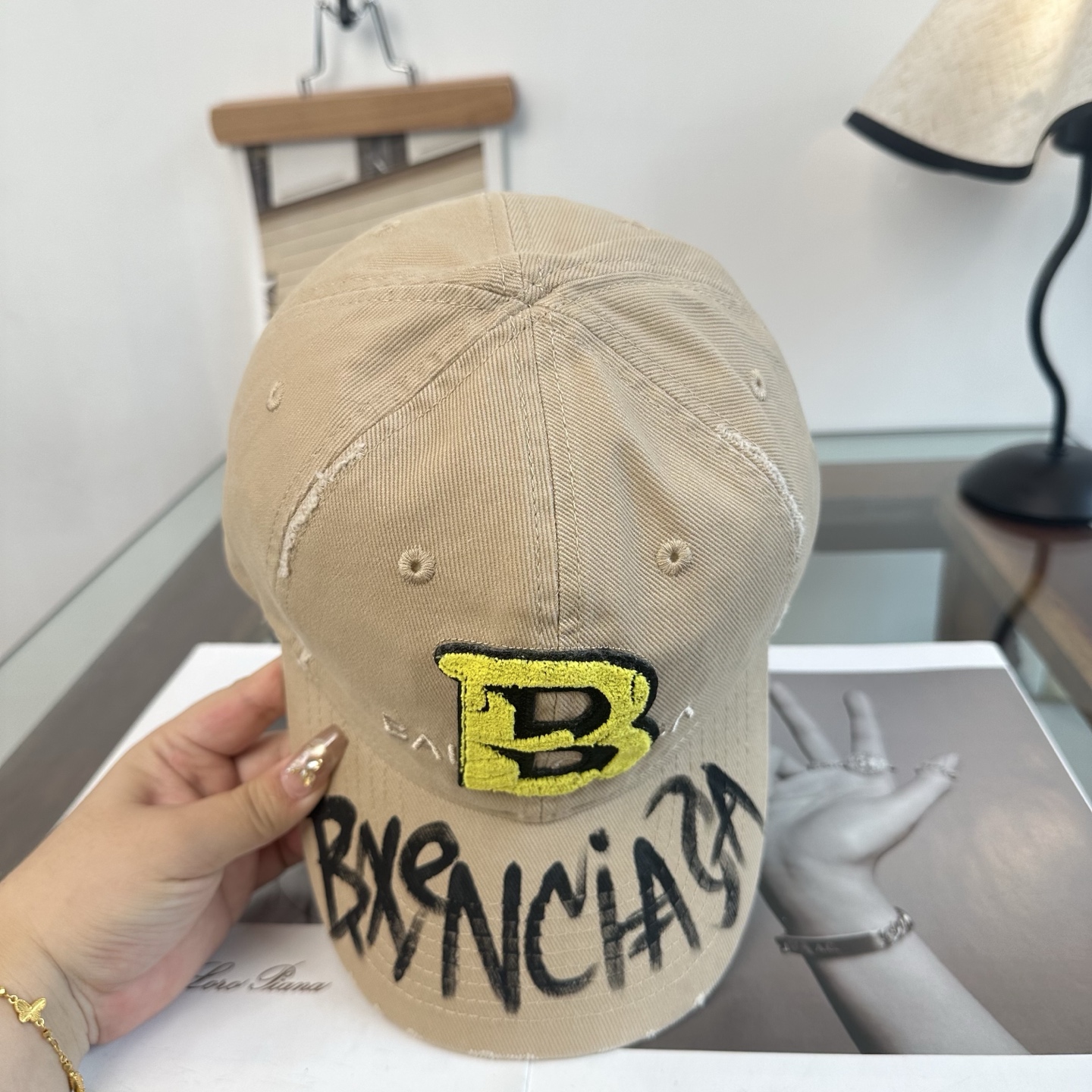 新品Balenciaga 巴黎世家字母新款棒球帽现货秒发🧢简约时尚超级无敌好看的帽子！情侣款！