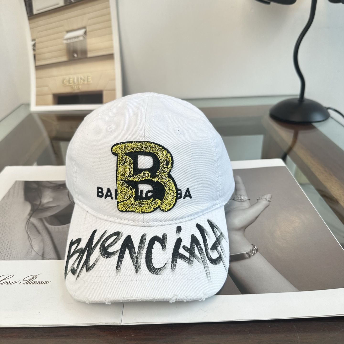 新品Balenciaga 巴黎世家字母新款棒球帽现货秒发🧢简约时尚超级无敌好看的帽子！情侣款！