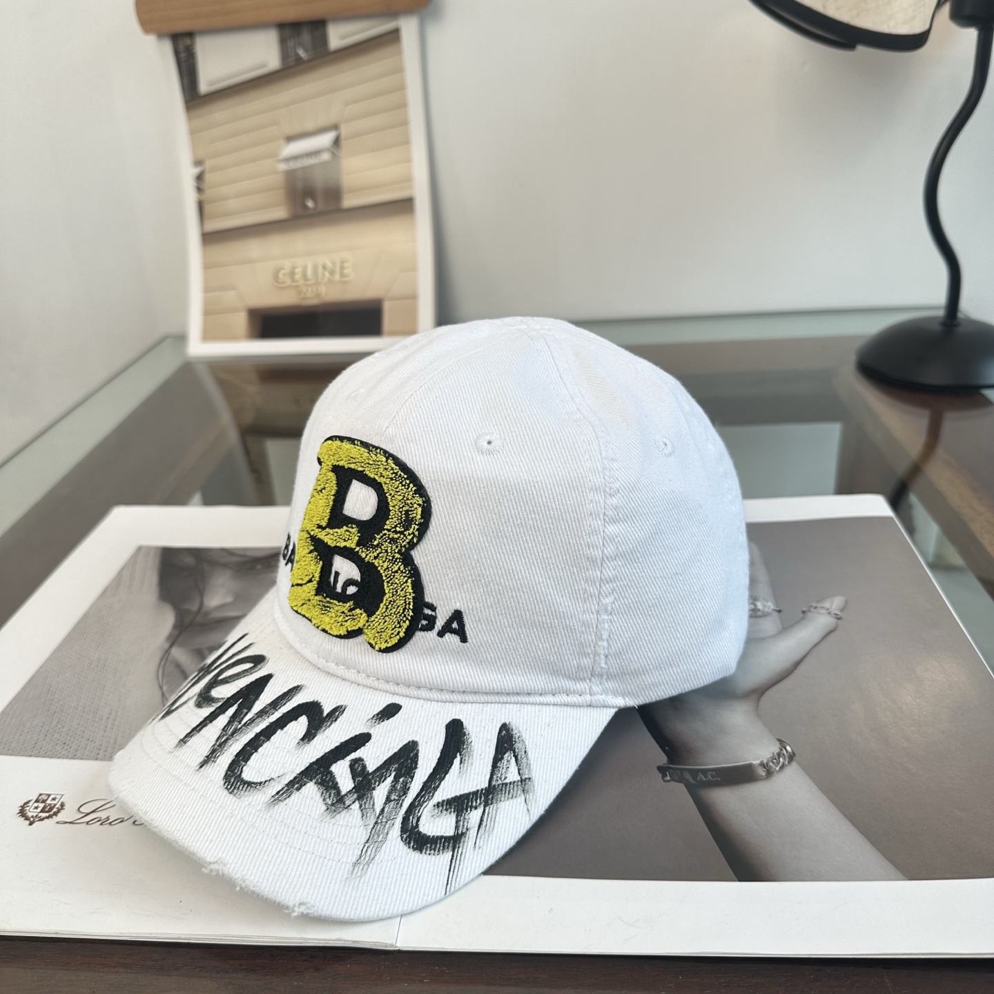 新品Balenciaga 巴黎世家字母新款棒球帽现货秒发🧢简约时尚超级无敌好看的帽子！情侣款！