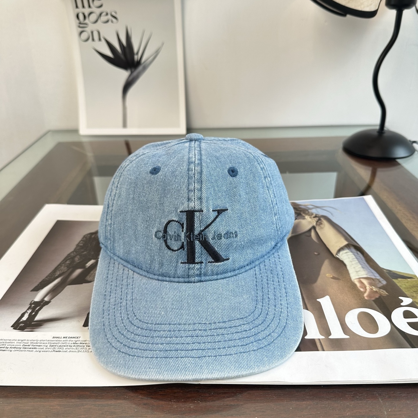 CK 潮牌棒球帽 简单休闲风的棒球帽 减龄百搭 适配度很高！简单随性~出街拍照拗造型非常加分~男女同款 