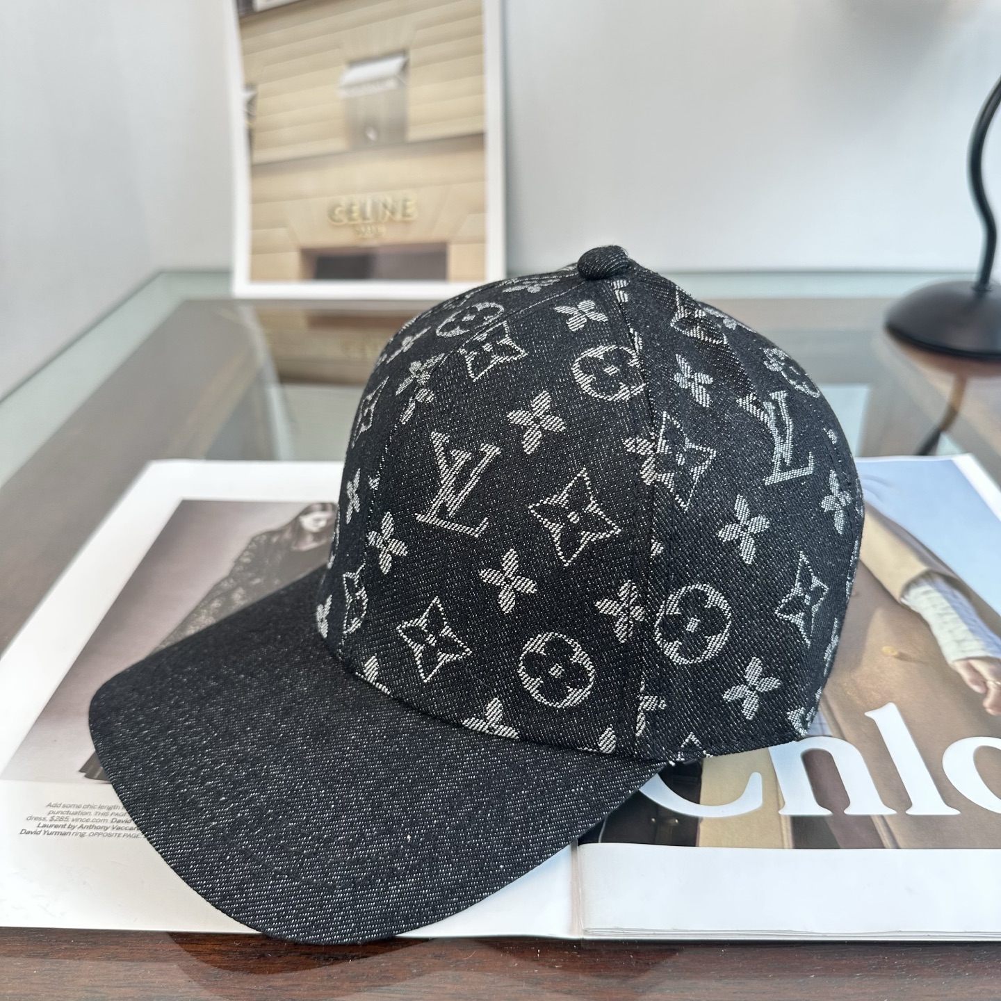 🧢路易威登棒球帽 LouisVuitton😍新款LV棒球帽，重工打造♥️高端大气，百搭款🤗男女通用！