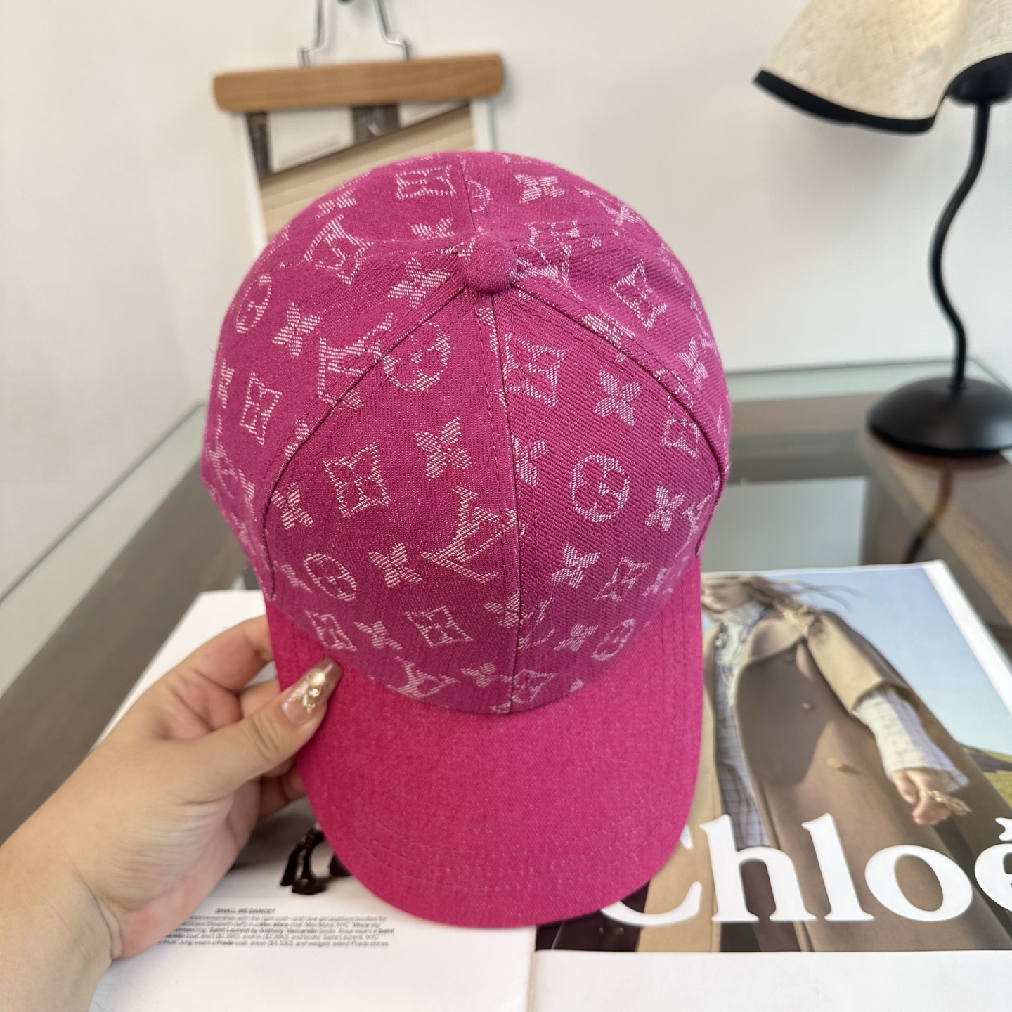 🧢路易威登棒球帽 LouisVuitton😍新款LV棒球帽，重工打造♥️高端大气，百搭款🤗男女通用！
