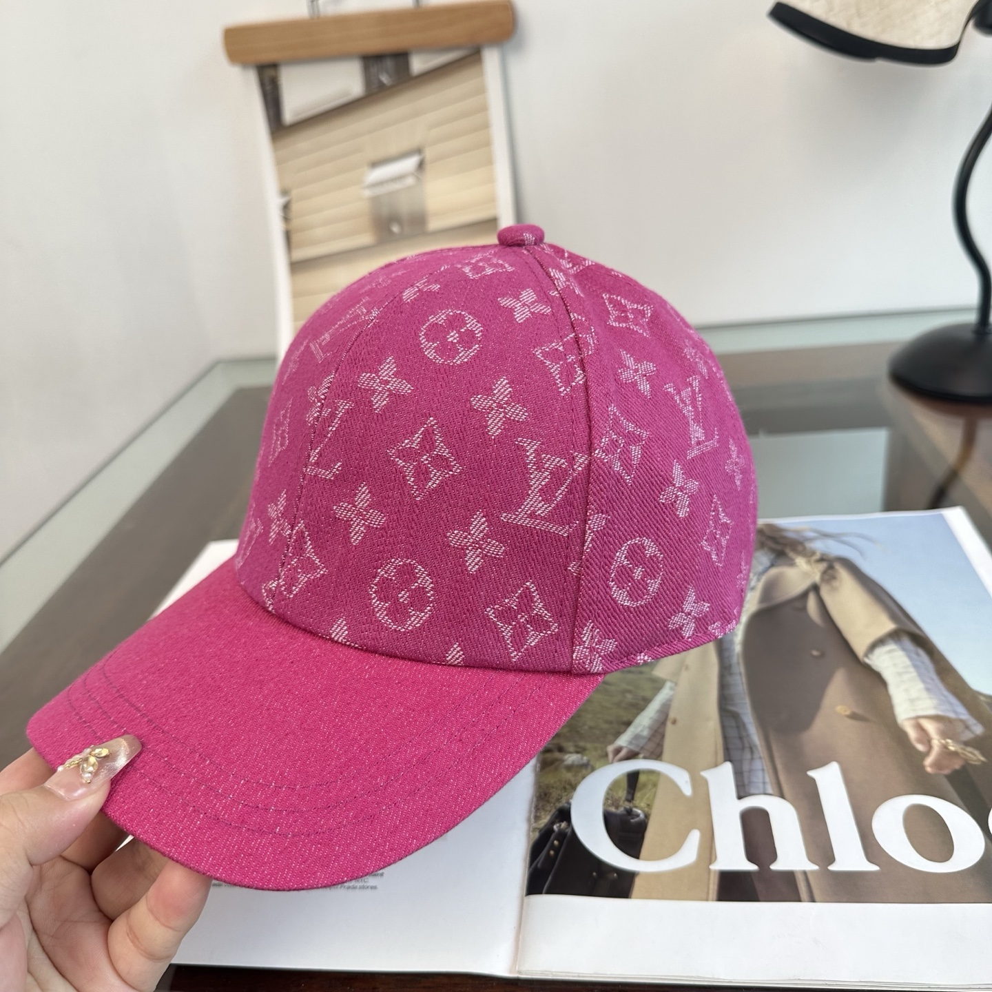 🧢路易威登棒球帽 LouisVuitton😍新款LV棒球帽，重工打造♥️高端大气，百搭款🤗男女通用！