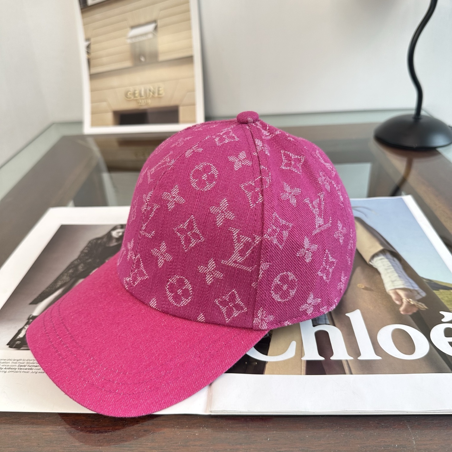 🧢路易威登棒球帽 LouisVuitton😍新款LV棒球帽，重工打造♥️高端大气，百搭款🤗男女通用！