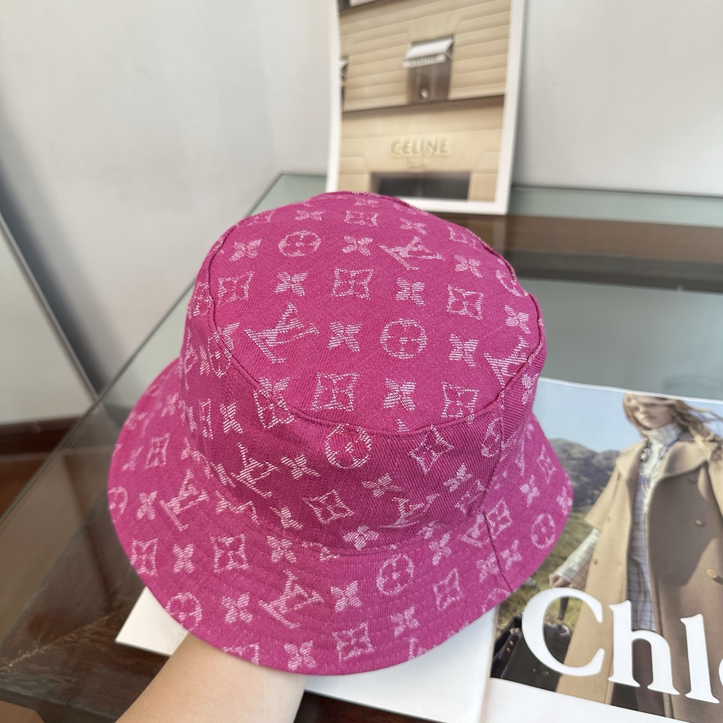 LV路易威登 2026新款可遮阳帽女透气渔夫帽度假旅游拍照时尚搭子