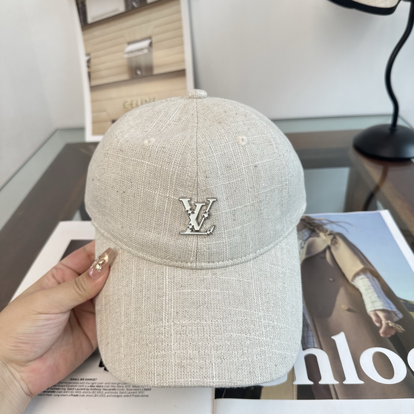 🧢路易威登棒球帽 LouisVuitton😍新款LV棒球帽，重工打造♥️高端大气，百搭款🤗男女通用！
