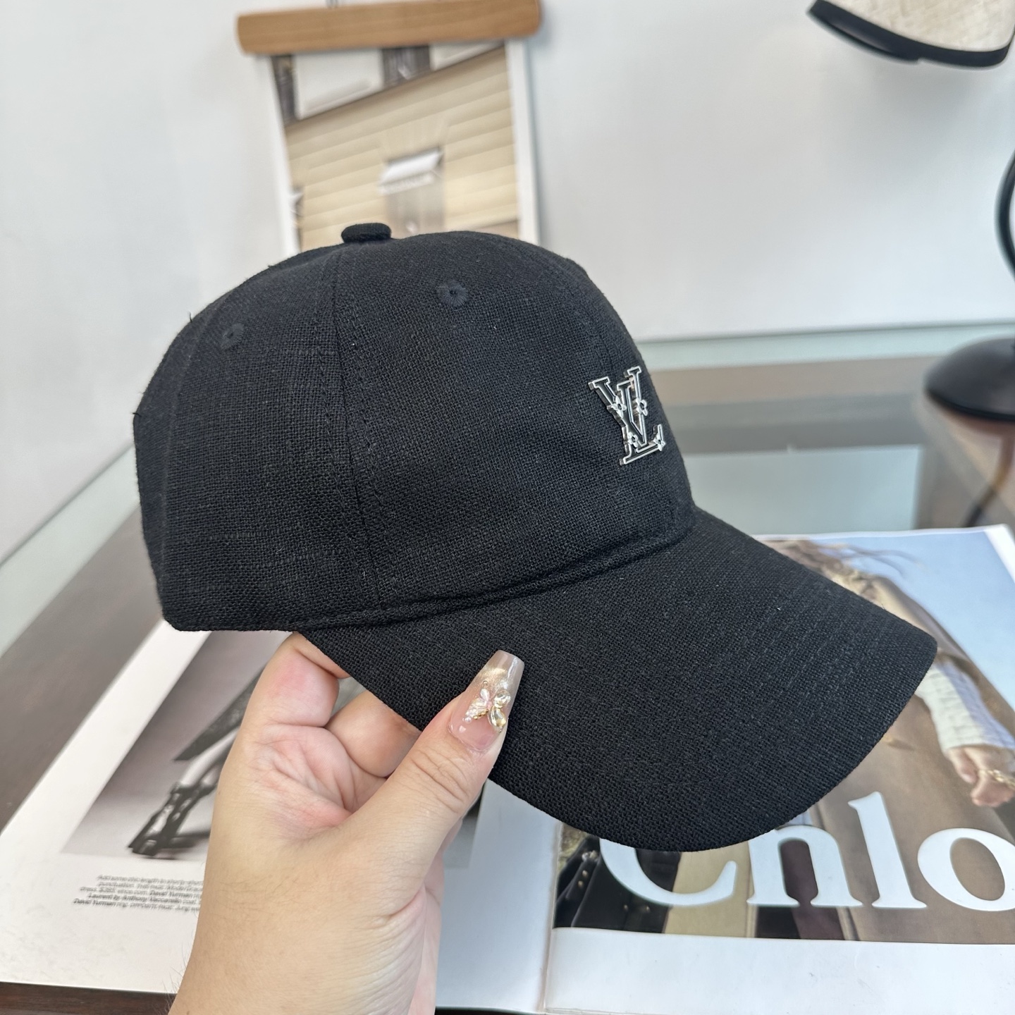 🧢路易威登棒球帽 LouisVuitton😍新款LV棒球帽，重工打造♥️高端大气，百搭款🤗男女通用！