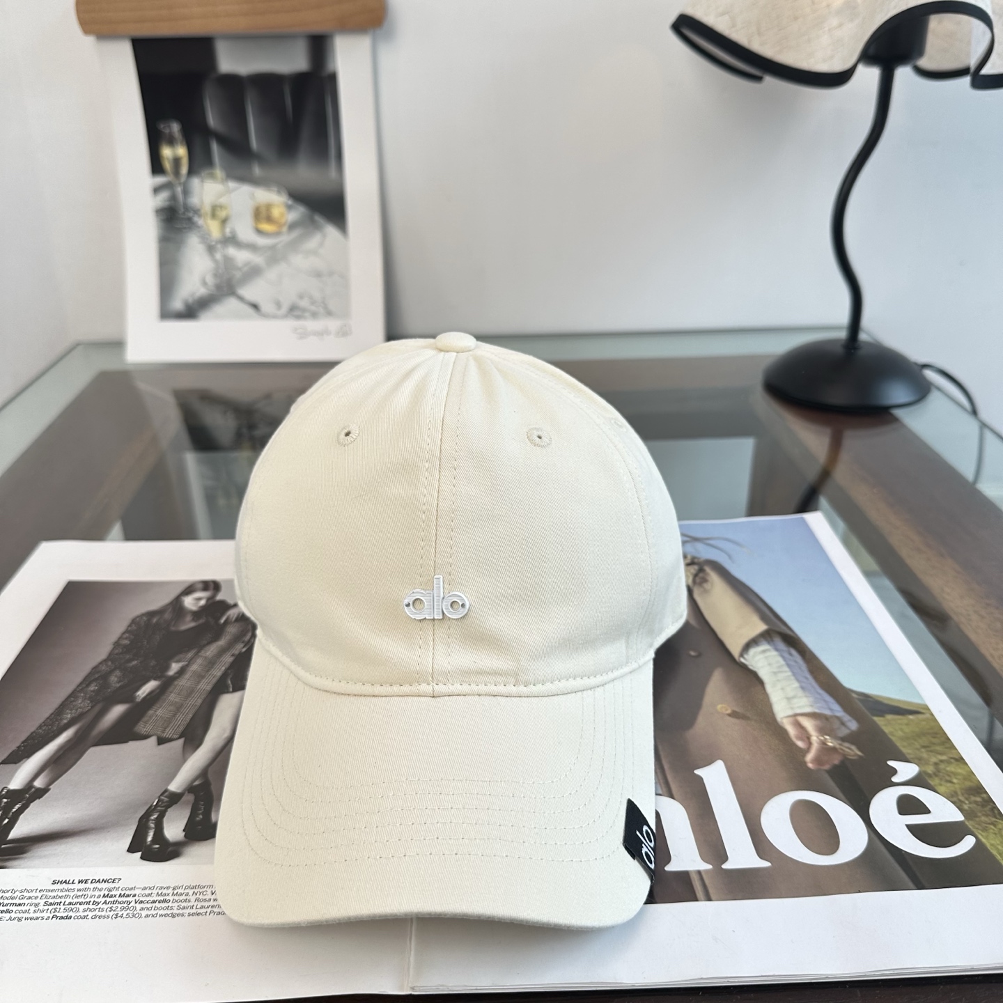 Alo 。爆款 新款棒球帽定制面料，简约时尚更透气，超火爆现货秒发