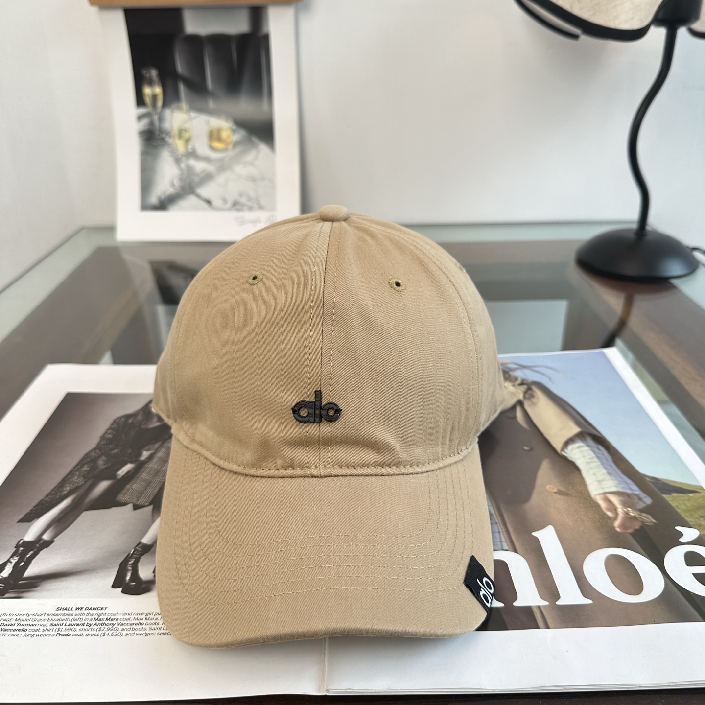 Alo 。爆款 新款棒球帽定制面料，简约时尚更透气，超火爆现货秒发