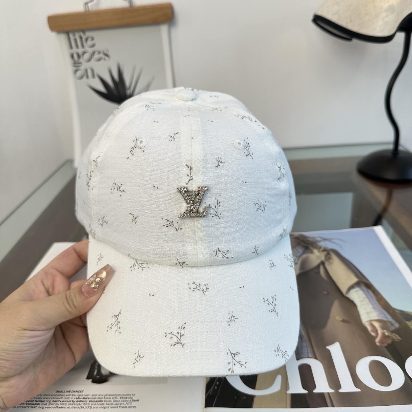 🧢路易威登棒球帽 LouisVuitton😍新款LV棒球帽，重工打造♥️高端大气，百搭款🤗男女通用！