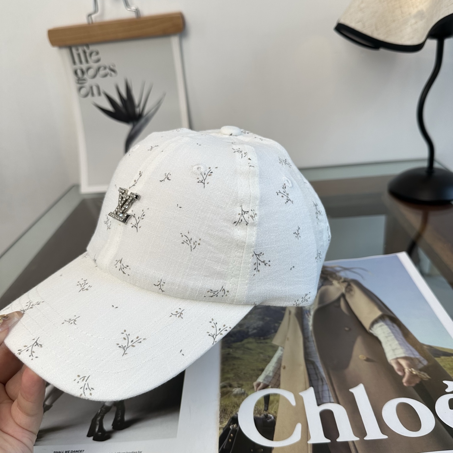 🧢路易威登棒球帽 LouisVuitton😍新款LV棒球帽，重工打造♥️高端大气，百搭款🤗男女通用！