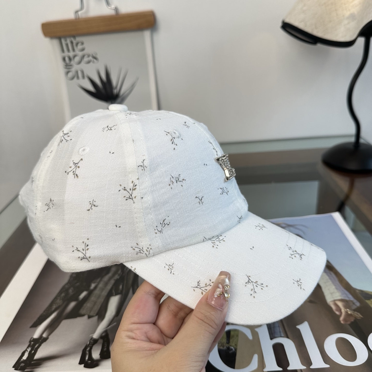 🧢路易威登棒球帽 LouisVuitton😍新款LV棒球帽，重工打造♥️高端大气，百搭款🤗男女通用！