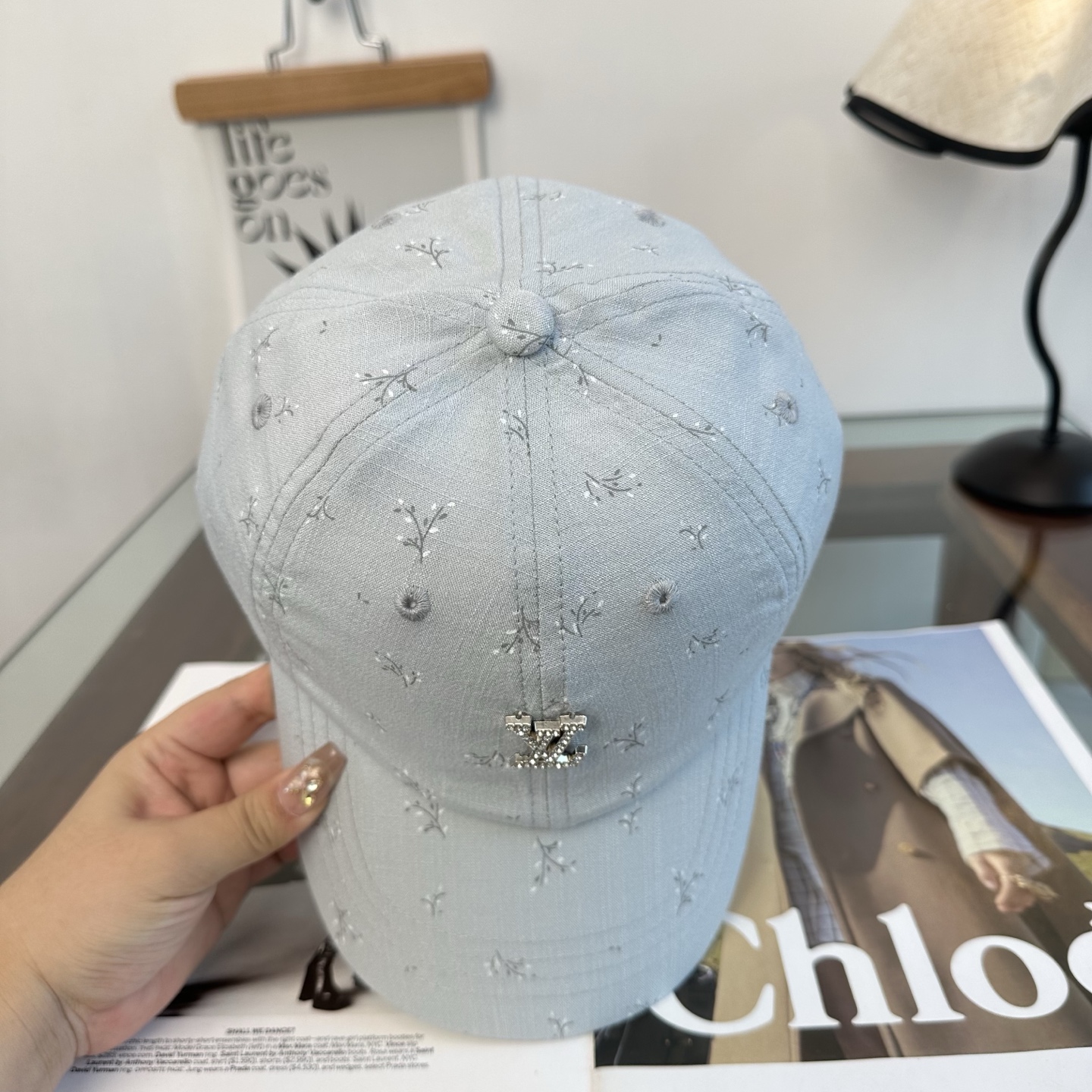 🧢路易威登棒球帽 LouisVuitton😍新款LV棒球帽，重工打造♥️高端大气，百搭款🤗男女通用！