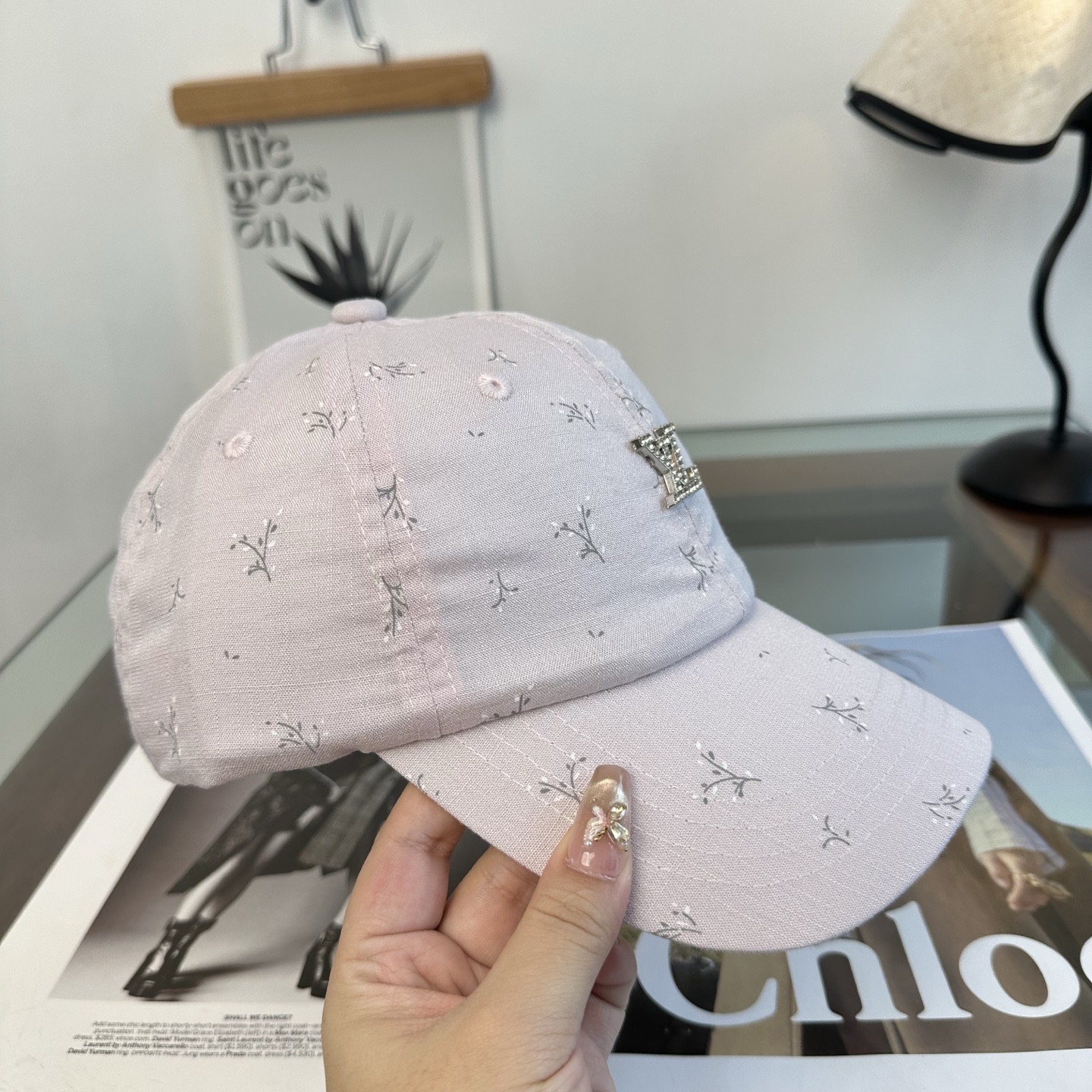 🧢路易威登棒球帽 LouisVuitton😍新款LV棒球帽，重工打造♥️高端大气，百搭款🤗男女通用！