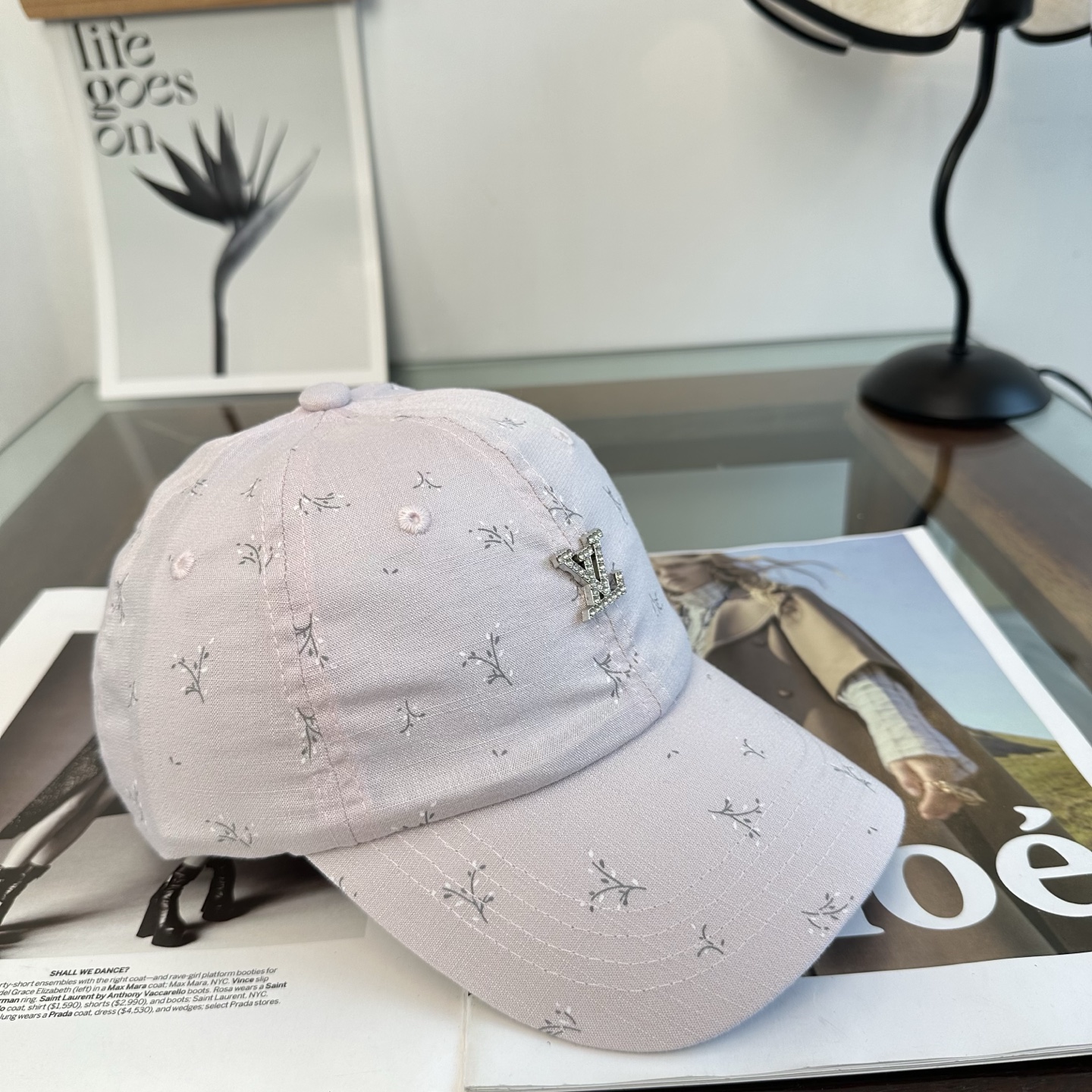 🧢路易威登棒球帽 LouisVuitton😍新款LV棒球帽，重工打造♥️高端大气，百搭款🤗男女通用！