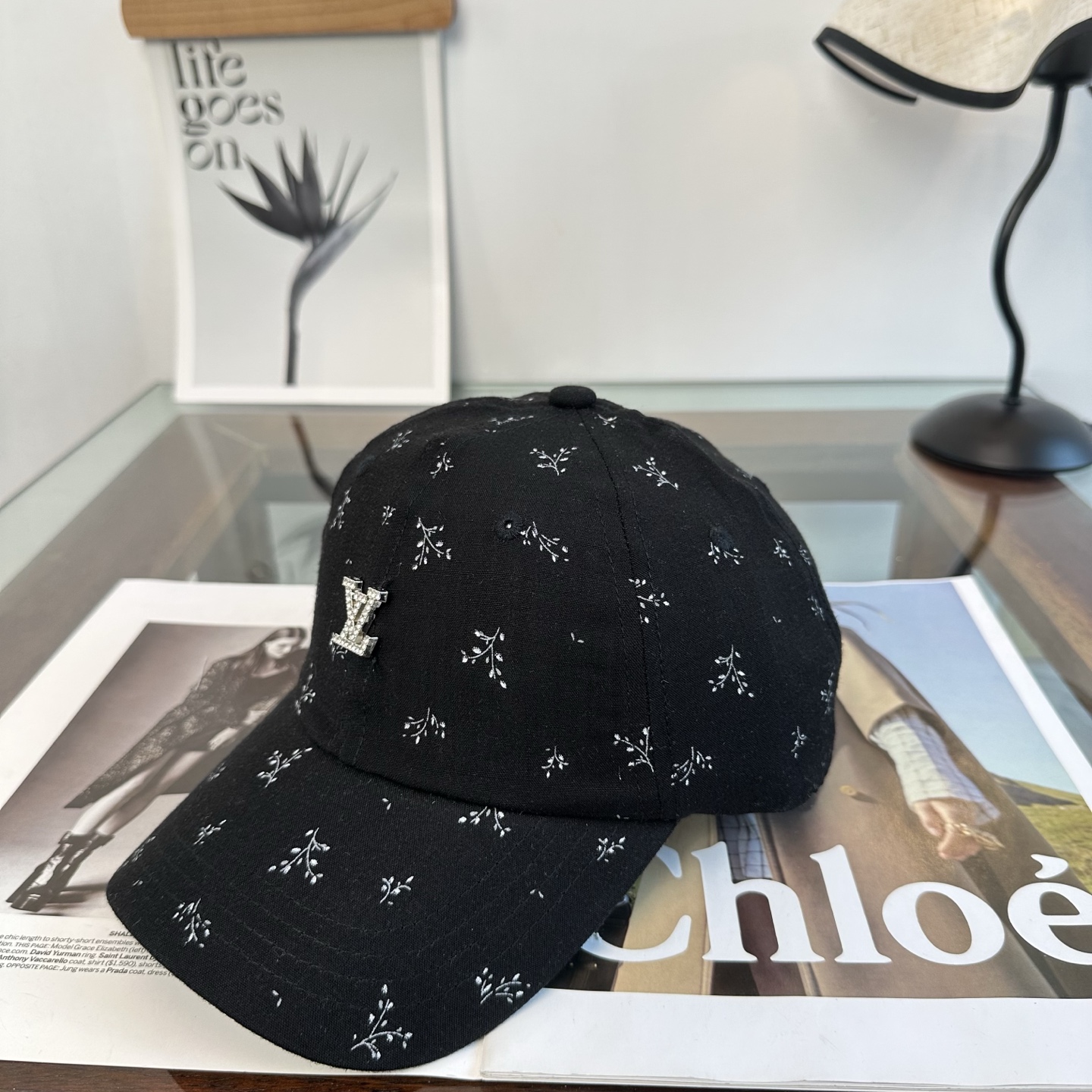 🧢路易威登棒球帽 LouisVuitton😍新款LV棒球帽，重工打造♥️高端大气，百搭款🤗男女通用！