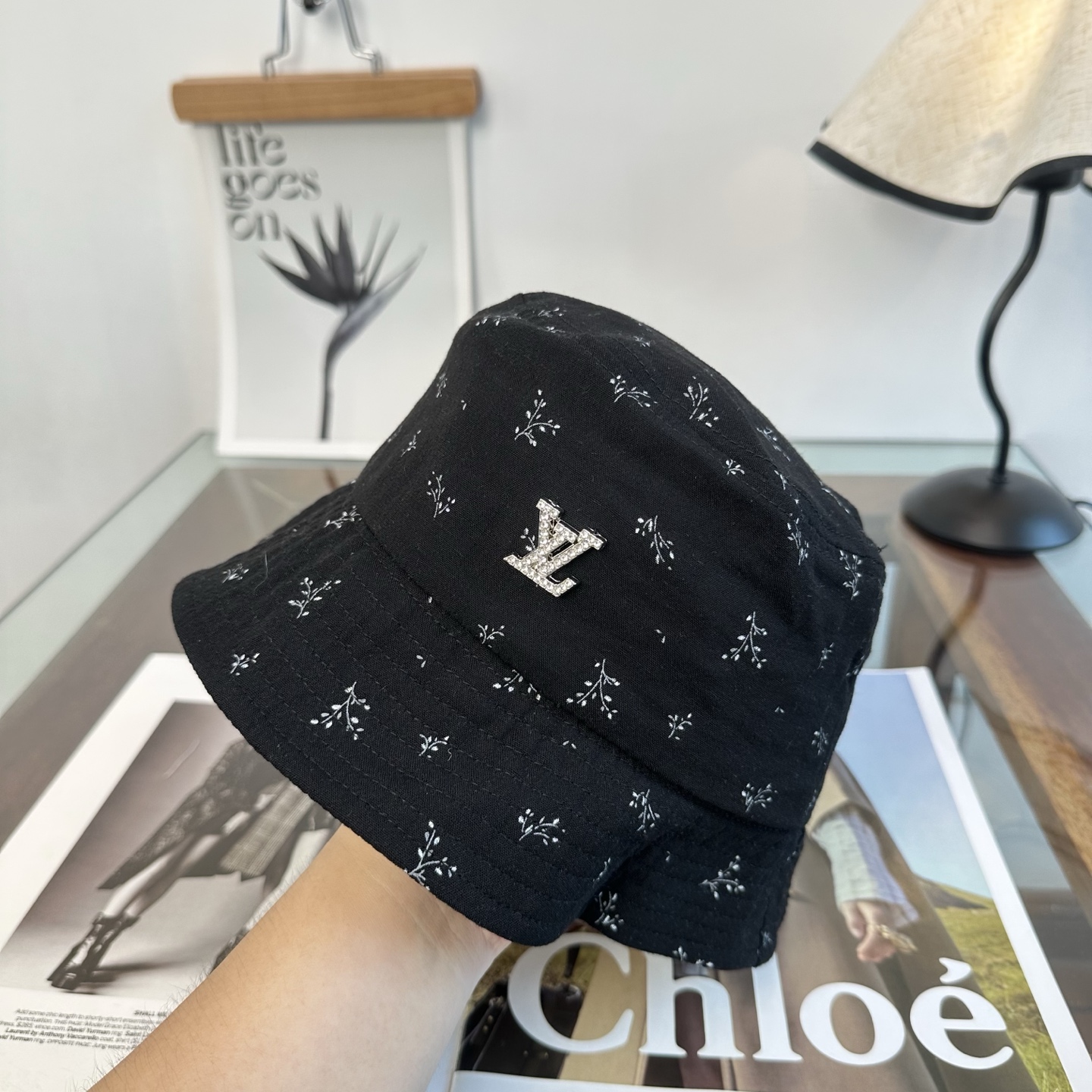 LV路易威登 2026新款可遮阳帽女透气渔夫帽度假旅游拍照时尚搭子