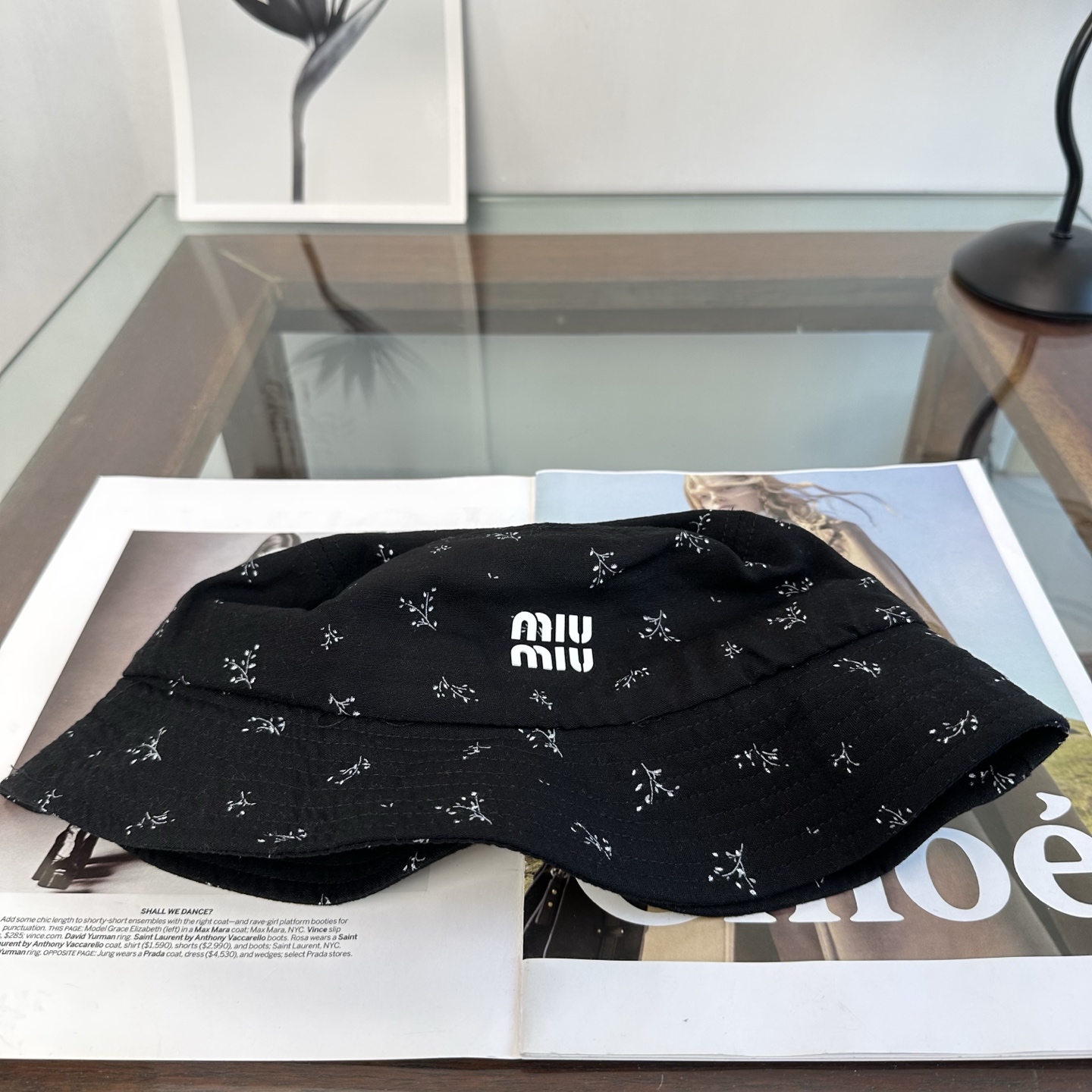 缪缪miumiu渔夫帽 让兼顾时尚和遮阳的简约桶帽出游拍照📷拗造型必备敲显脸小