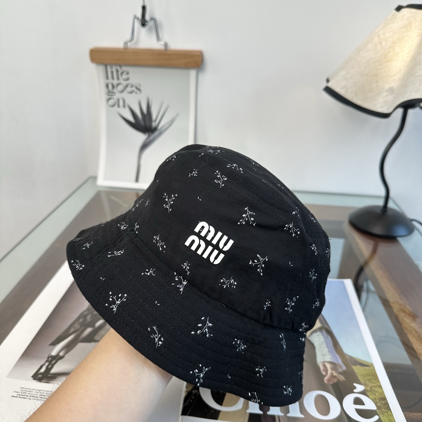 缪缪miumiu渔夫帽 让兼顾时尚和遮阳的简约桶帽出游拍照📷拗造型必备敲显脸小