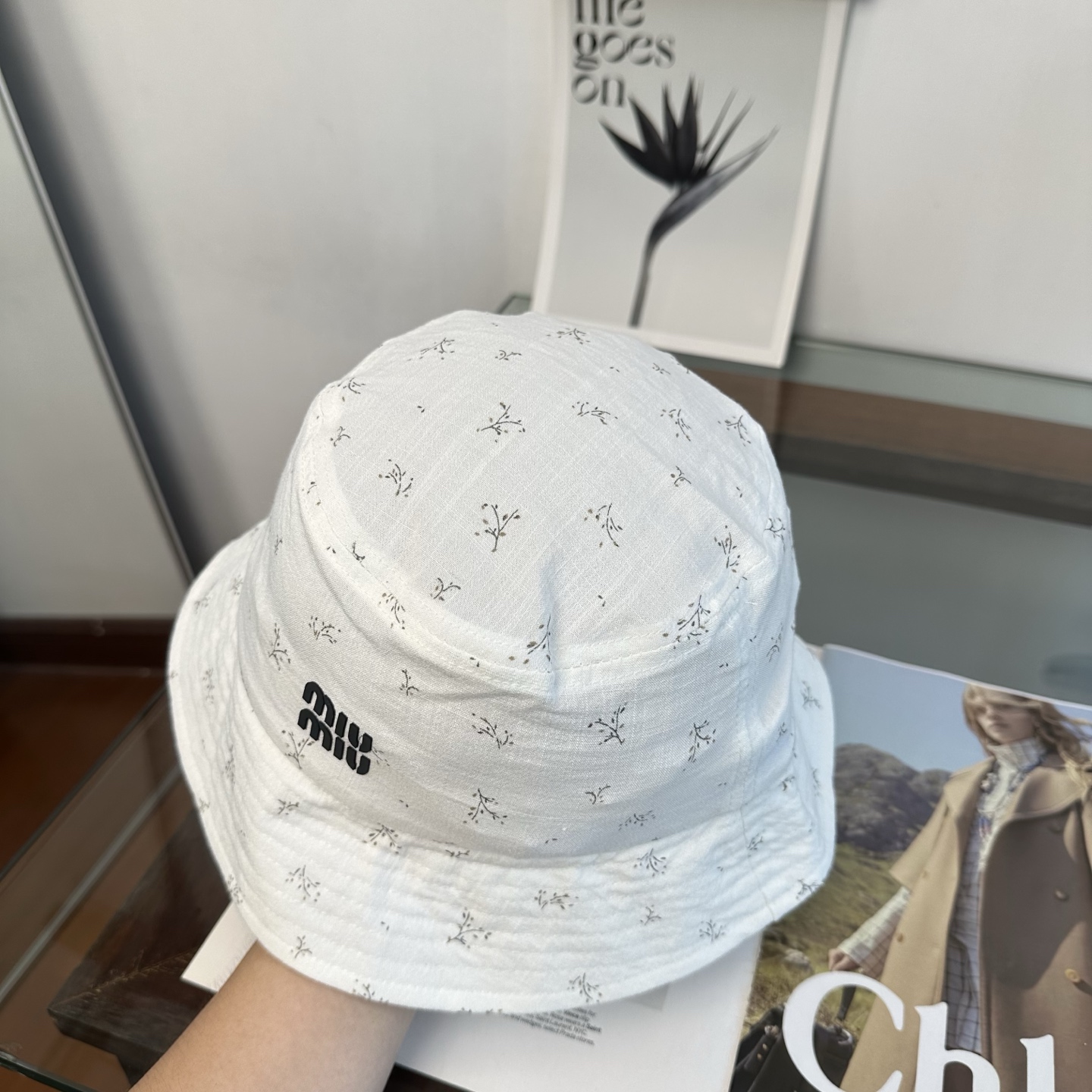 缪缪miumiu渔夫帽 让兼顾时尚和遮阳的简约桶帽出游拍照📷拗造型必备敲显脸小