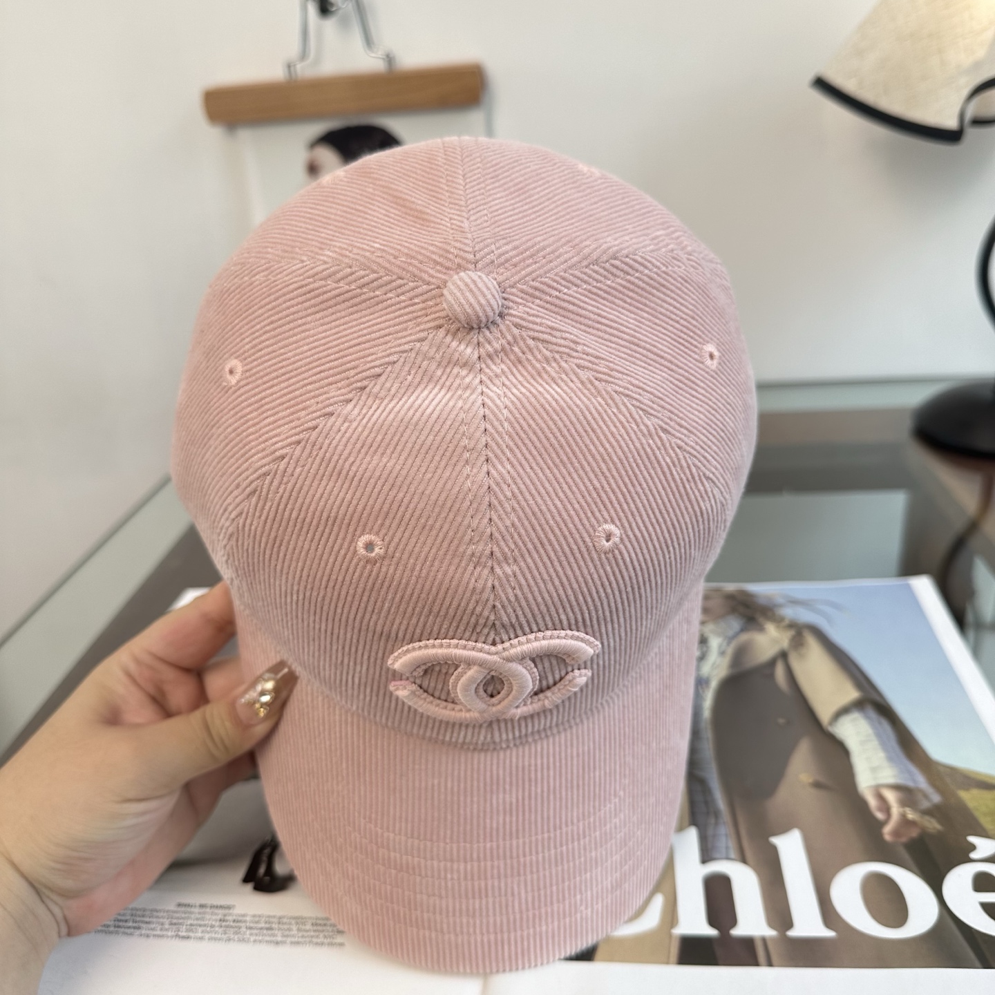 【CHANEL香奈儿】新款高级感小香风鸭舌帽 ，遮阳又超好搭配，出街单品 高货版本原单品质👄