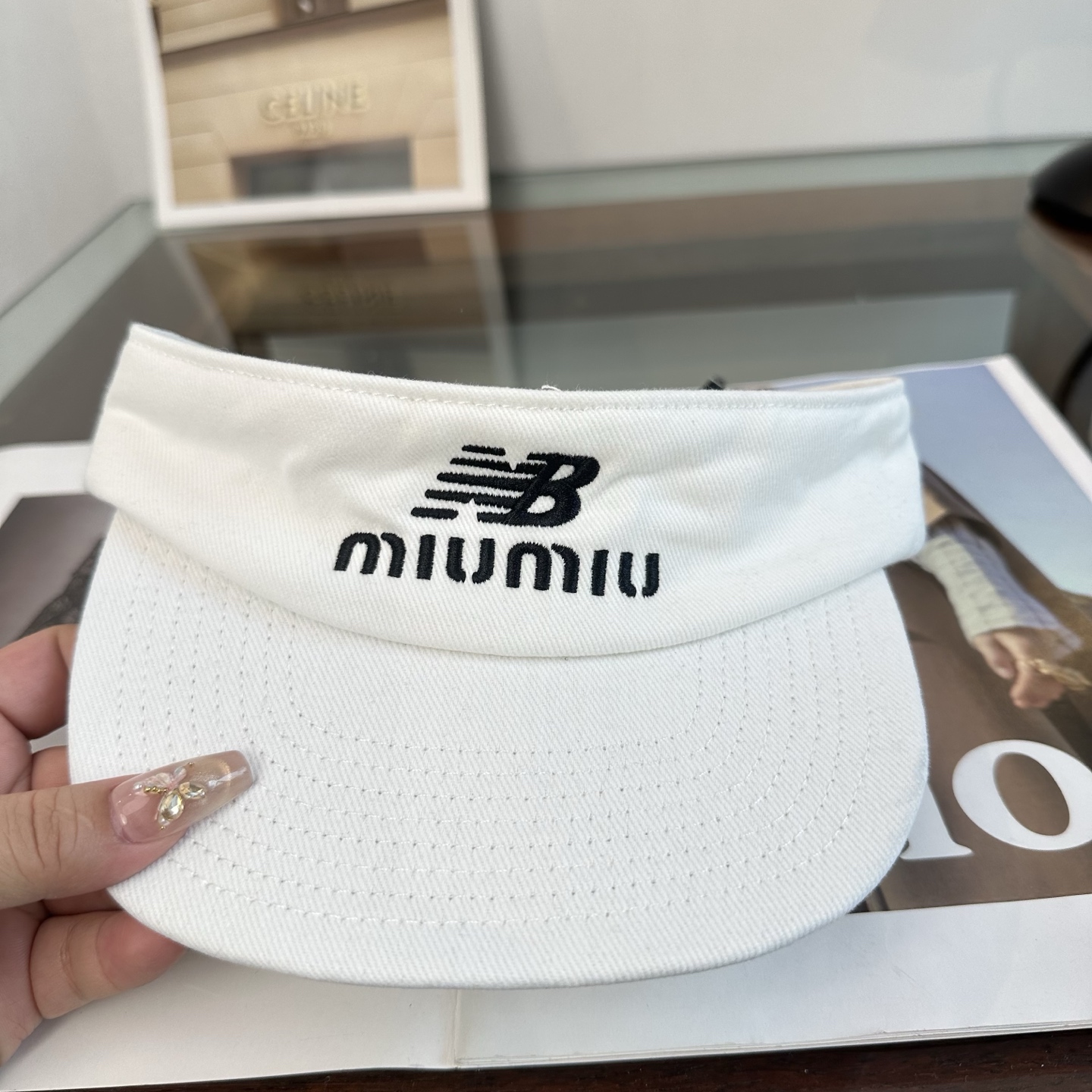 miumiu 缪缪 夏季空顶帽，跑步遮阳防晒两不误，夏季必备单品，戴着不闷热，非常有活力的一款，超级无敌好看😍😍