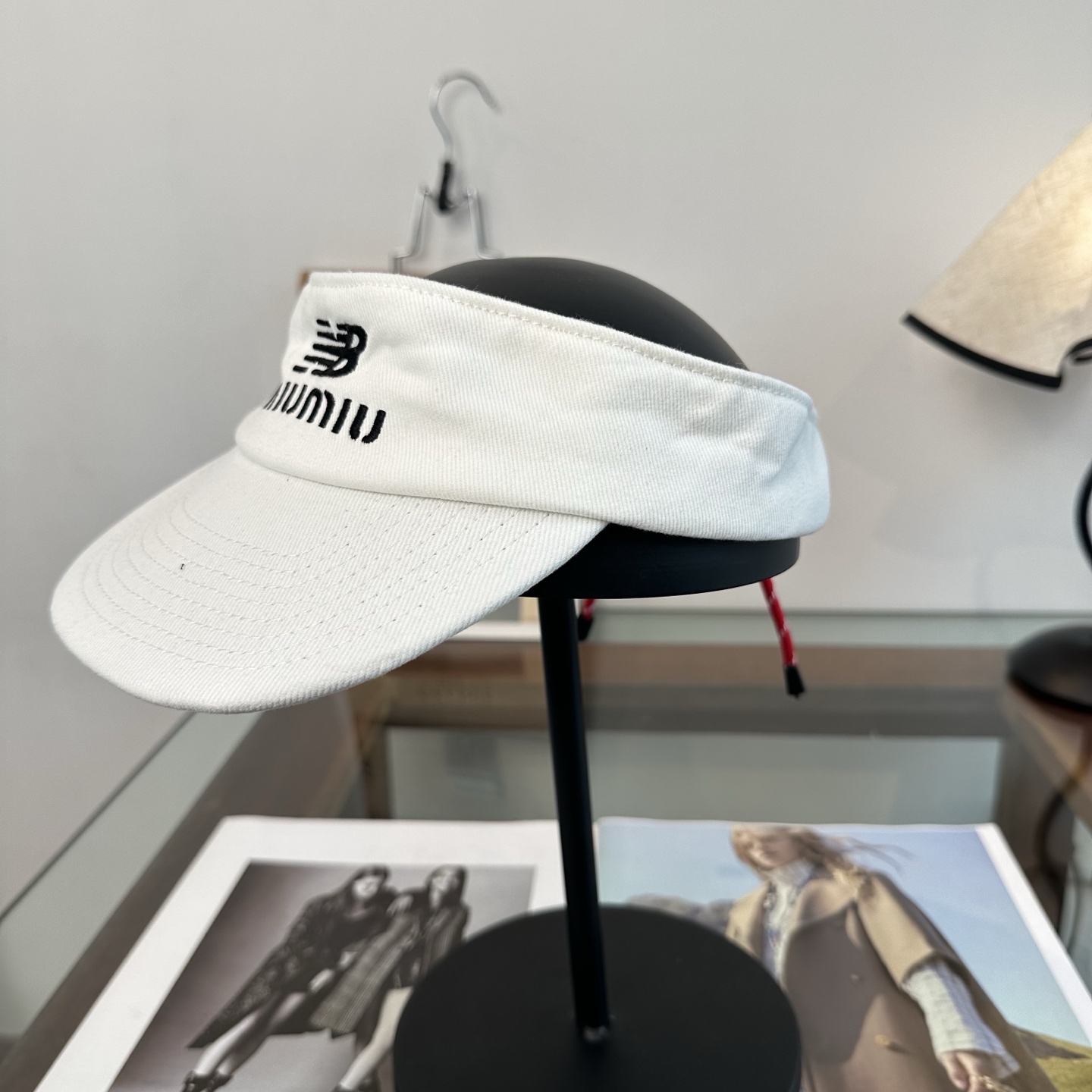 miumiu 缪缪 夏季空顶帽，跑步遮阳防晒两不误，夏季必备单品，戴着不闷热，非常有活力的一款，超级无敌好看😍😍