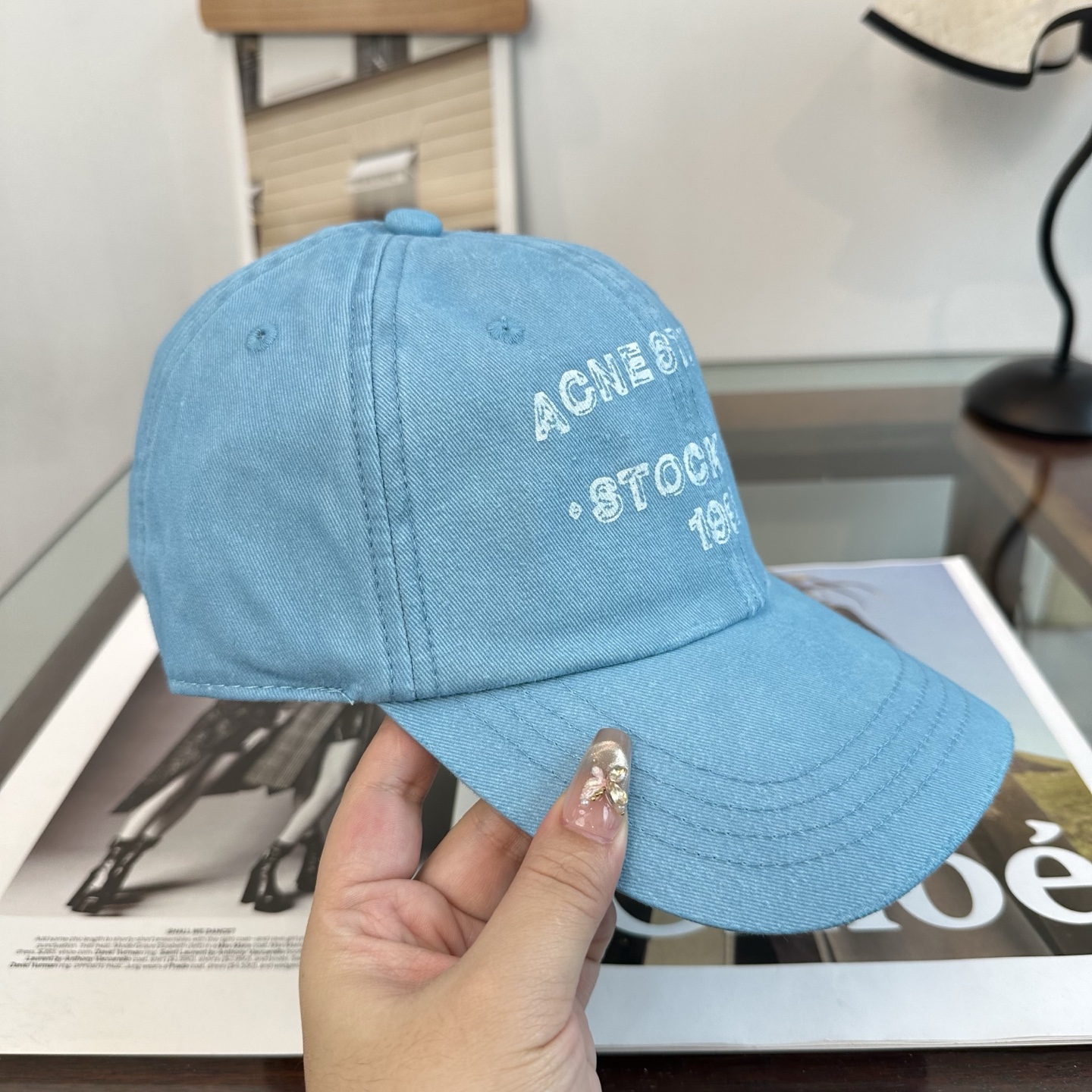ACNE潮人至爱 复线高街字母棒球帽 高品质定制工艺 简约帅气~男女同款 超酷时尚街头风 帽型极好