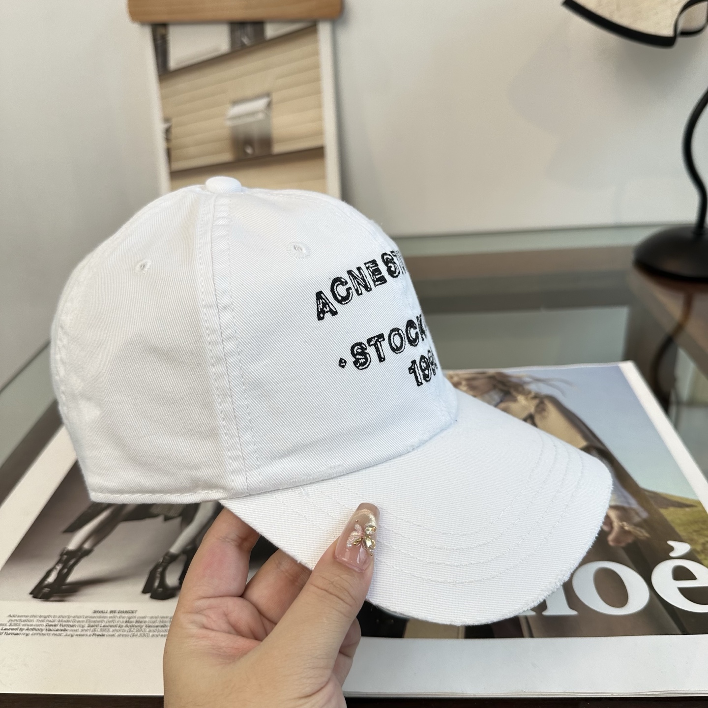 ACNE潮人至爱 复线高街字母棒球帽 高品质定制工艺 简约帅气~男女同款 超酷时尚街头风 帽型极好