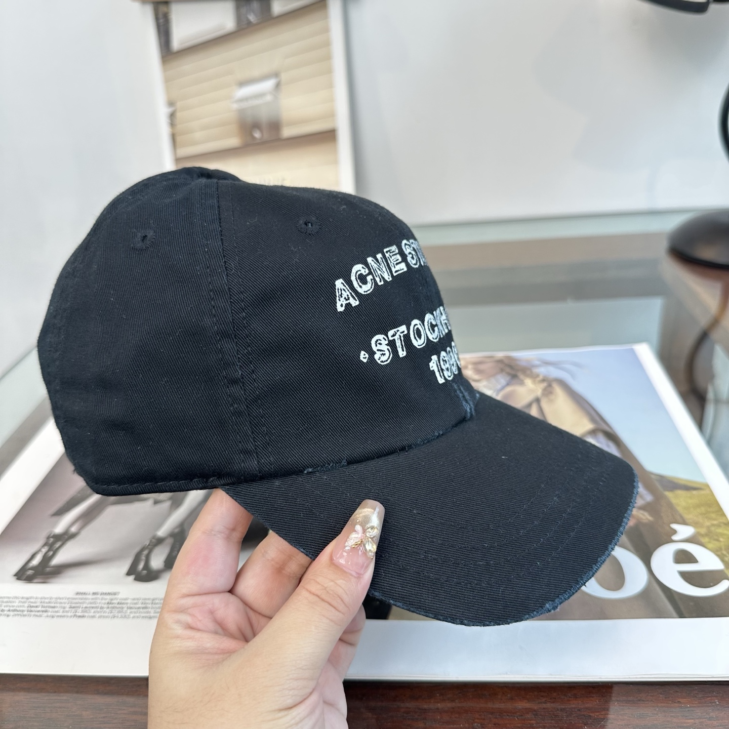 ACNE潮人至爱 复线高街字母棒球帽 高品质定制工艺 简约帅气~男女同款 超酷时尚街头风 帽型极好