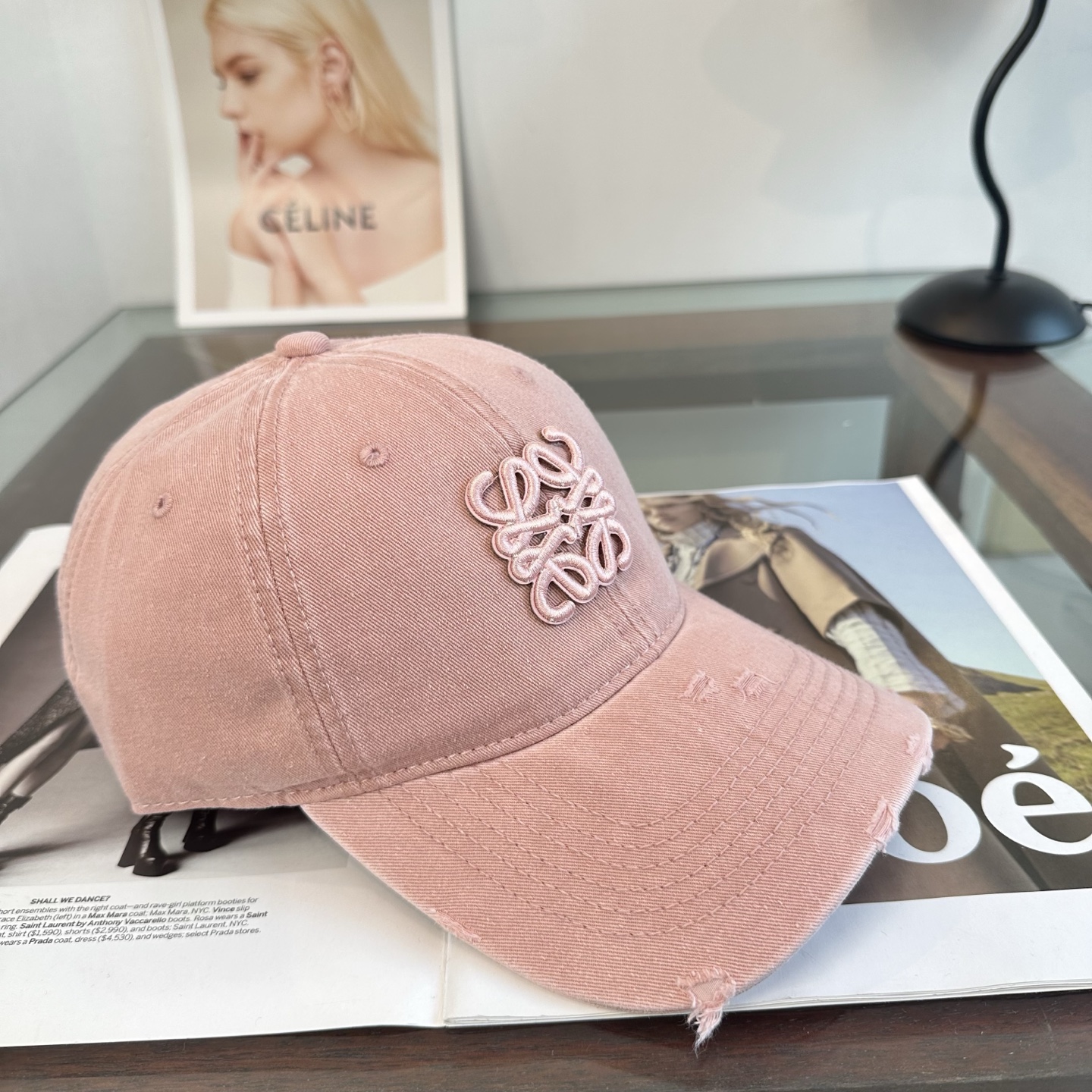 LOEWE【罗意威】新款刺绣棒球帽，专柜同步出货，大牌款超好搭配，赶紧入手
