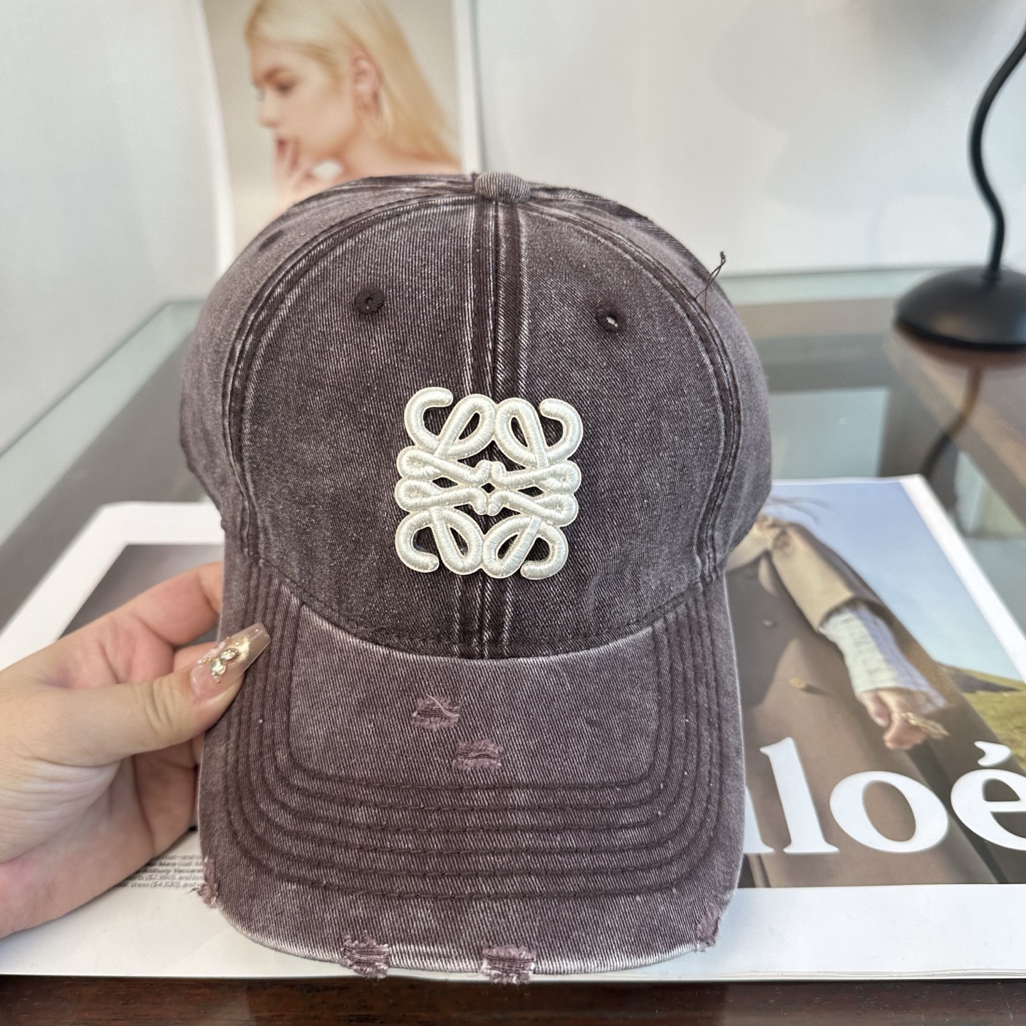 LOEWE【罗意威】新款刺绣棒球帽，专柜同步出货，大牌款超好搭配，赶紧入手